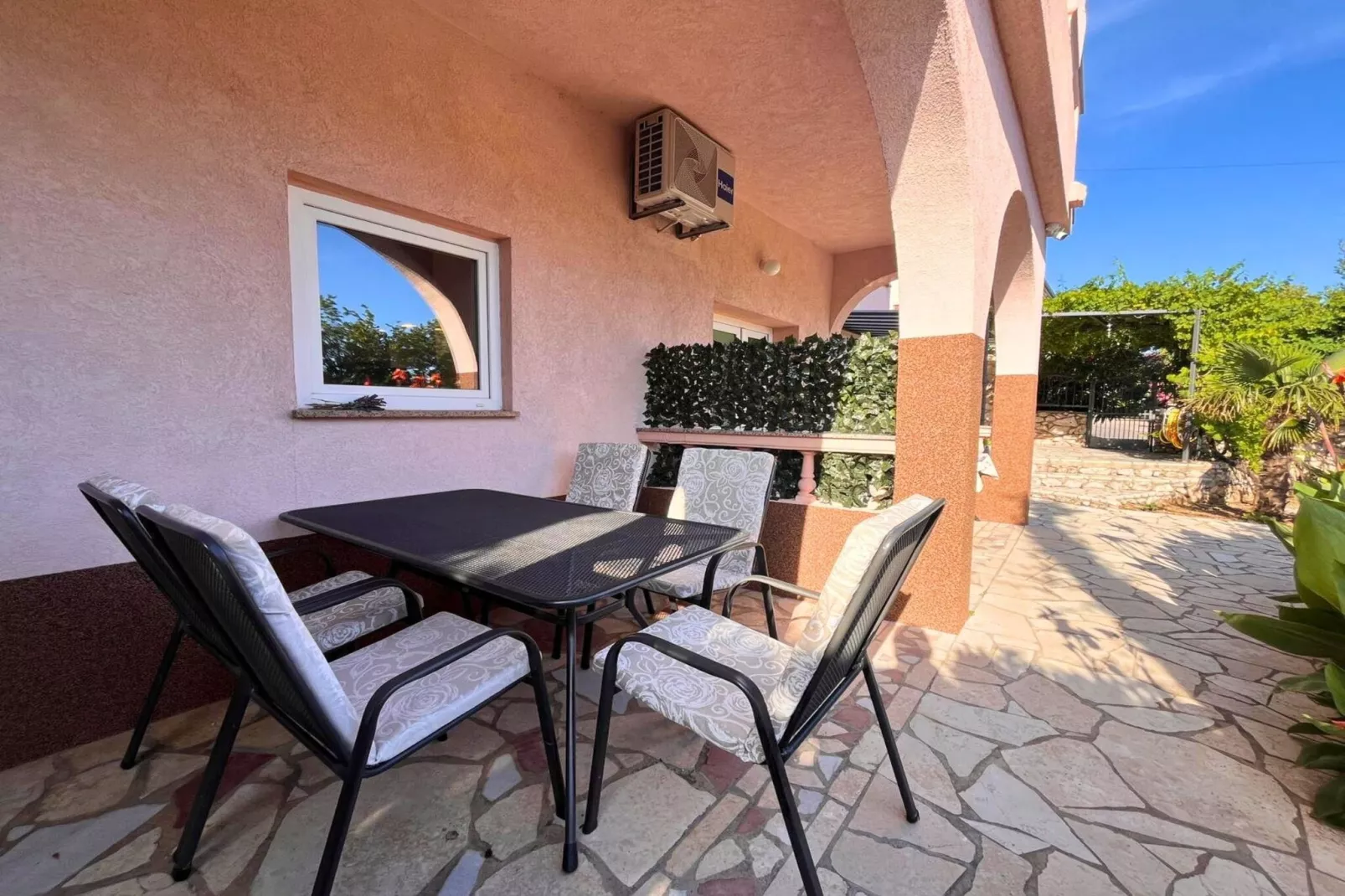 Apartments Butković -  Two Bedroom Apartments (A3)-Buitenlucht