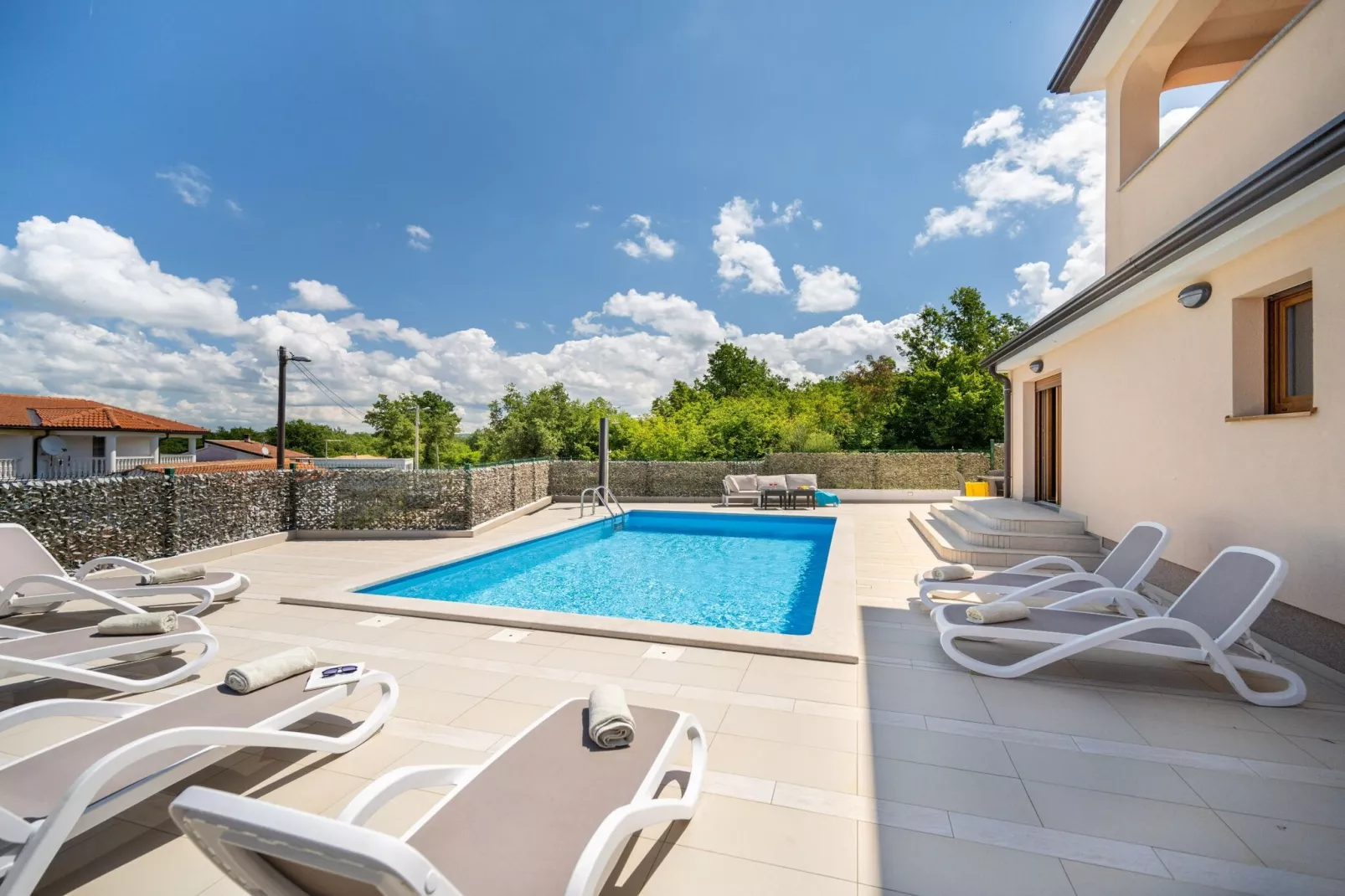 Holiday Home Mlačić - Three Bedroom Holiday Home with Pool-Zwembad