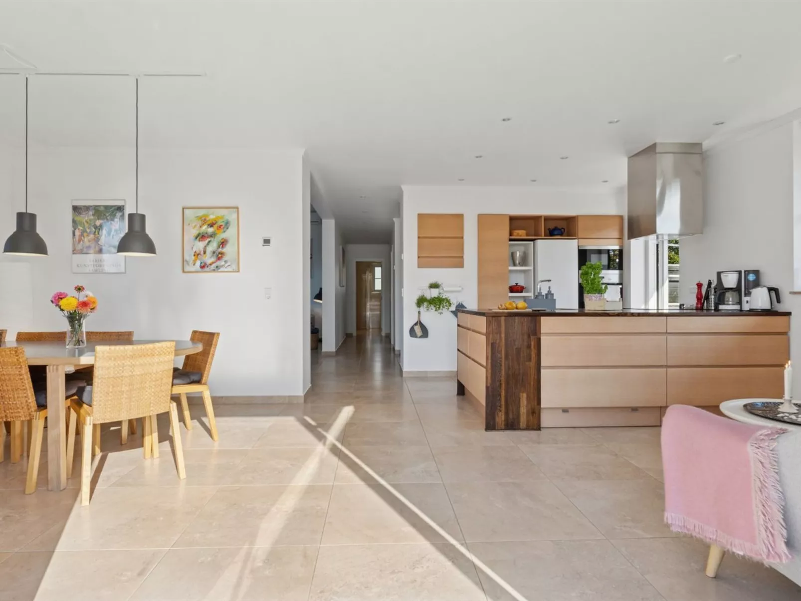 "Alvia" - 1.6km from the sea-Binnen