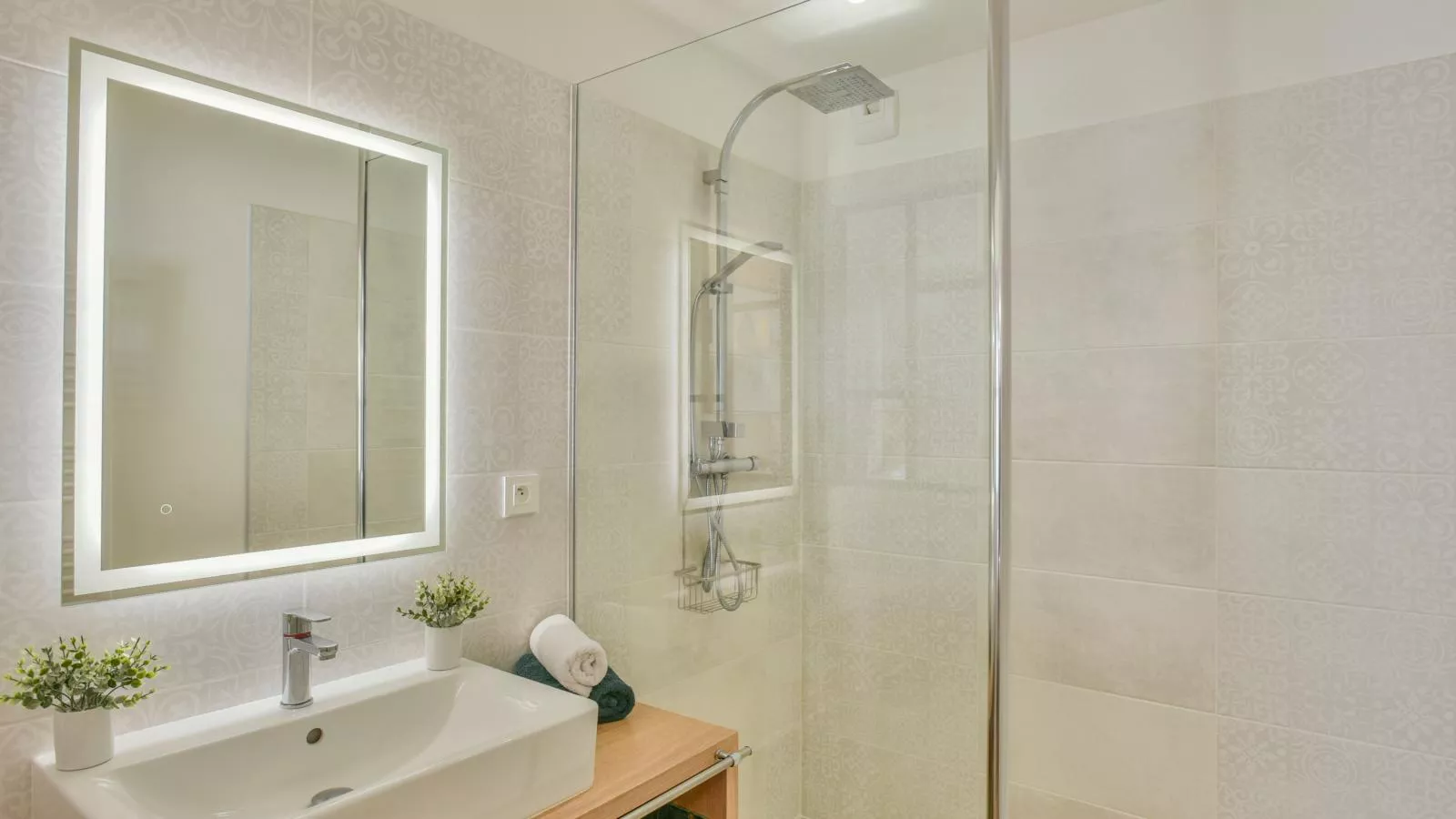 Gite Constantin-Badkamer