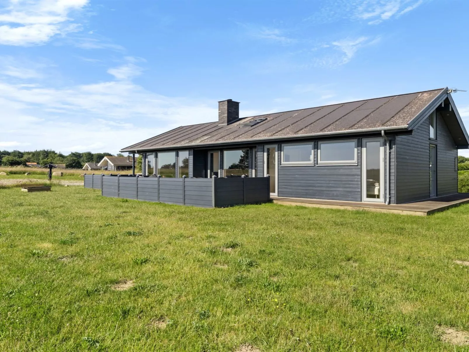 "Konsta" - 300m from the sea-Buiten