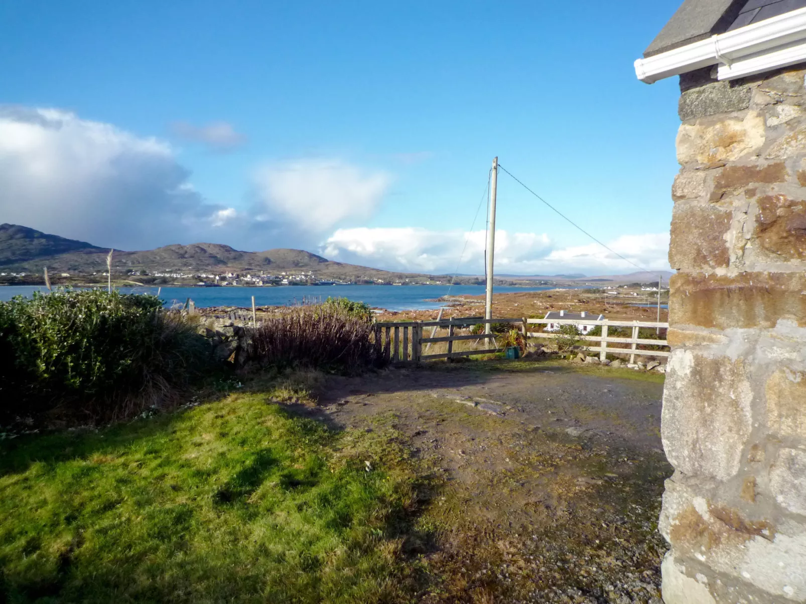 Bridies Holiday Cottage Roundstone-Buiten