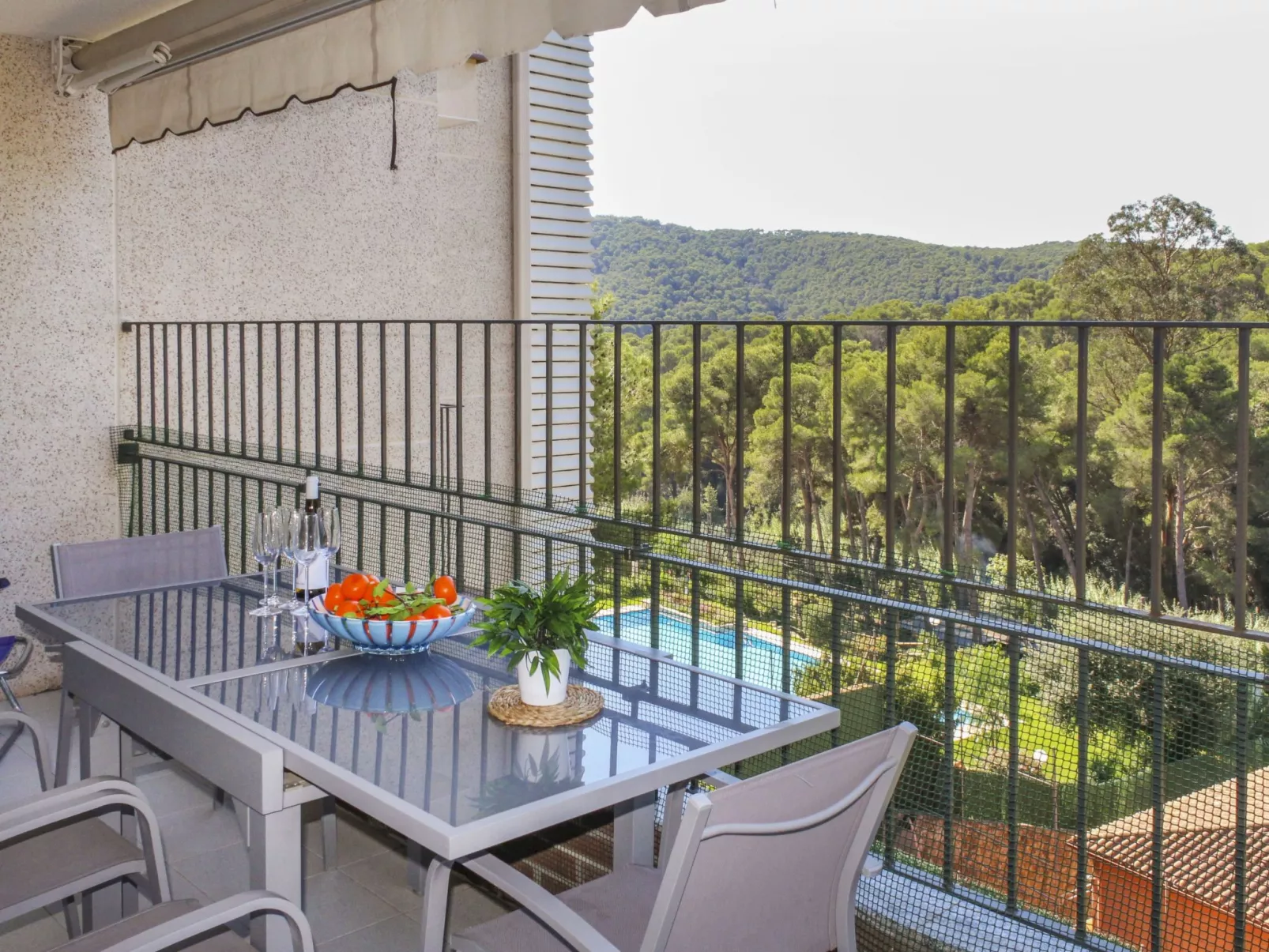 Sol Pins Tamariu-Buiten