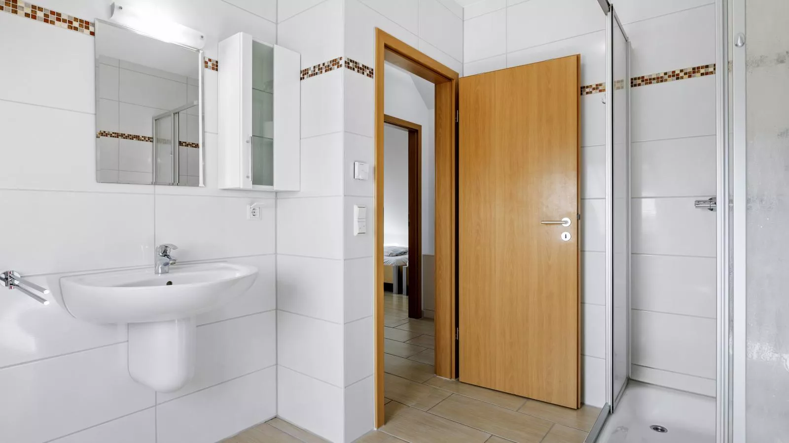 Windflüchter rechts-Badkamer