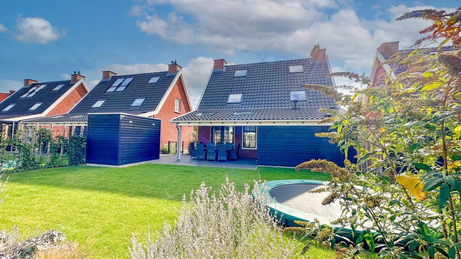 Dune Deluxe 77-Buitenkant zomer