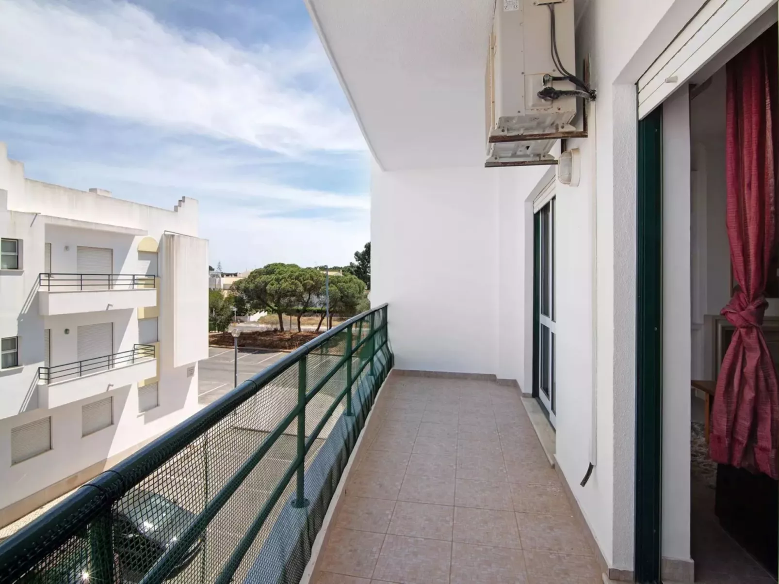 Kaya- Sunny Way-Binnen