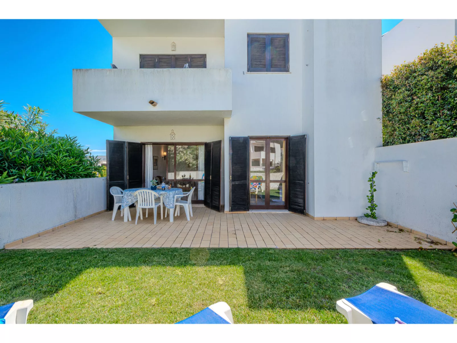 Rita - Sunny Way-Buiten