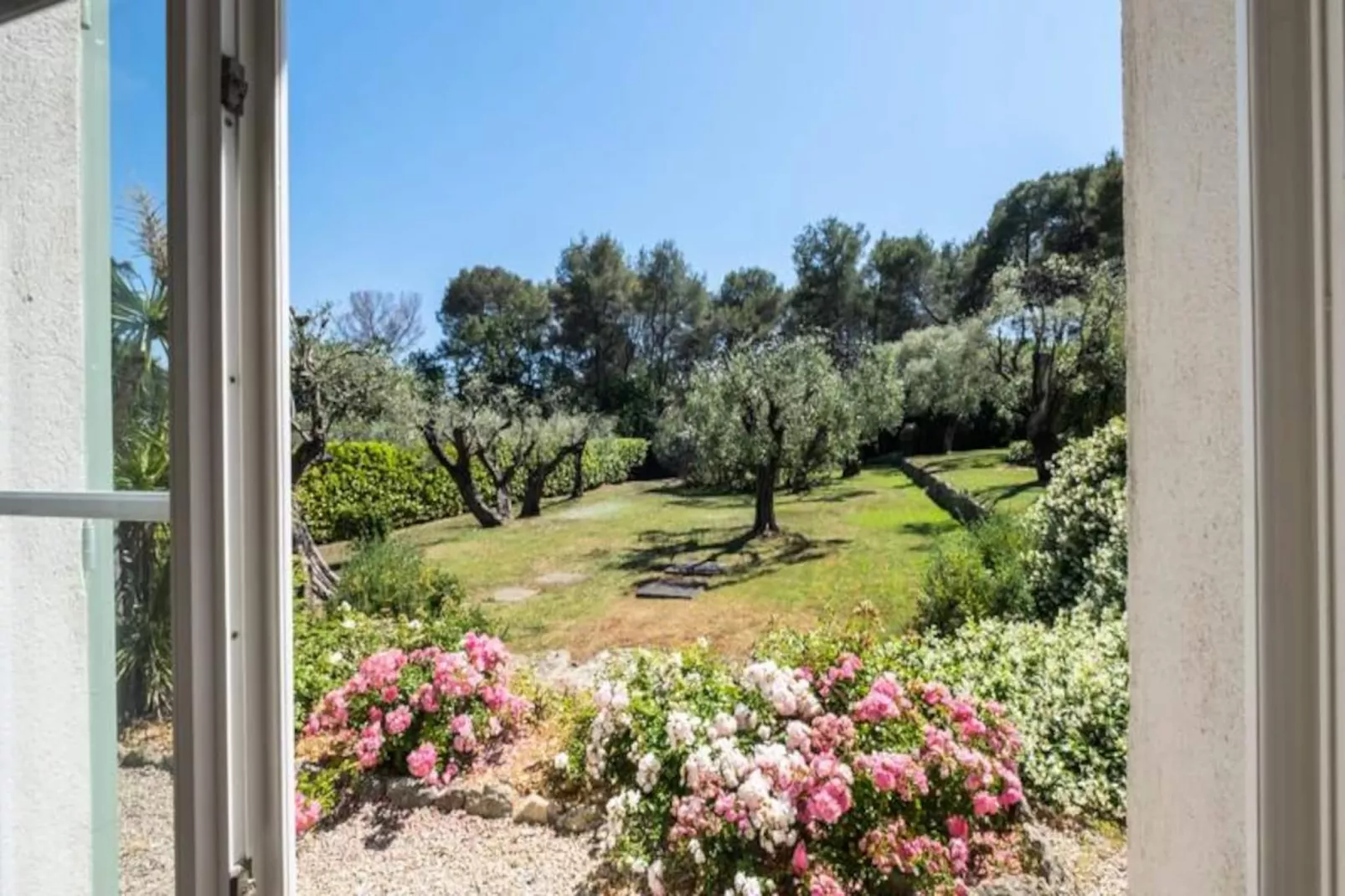 Résidence Bijou De 280m2 Et Piscine à Débordement Au Calme Absolu-Niet-getagd