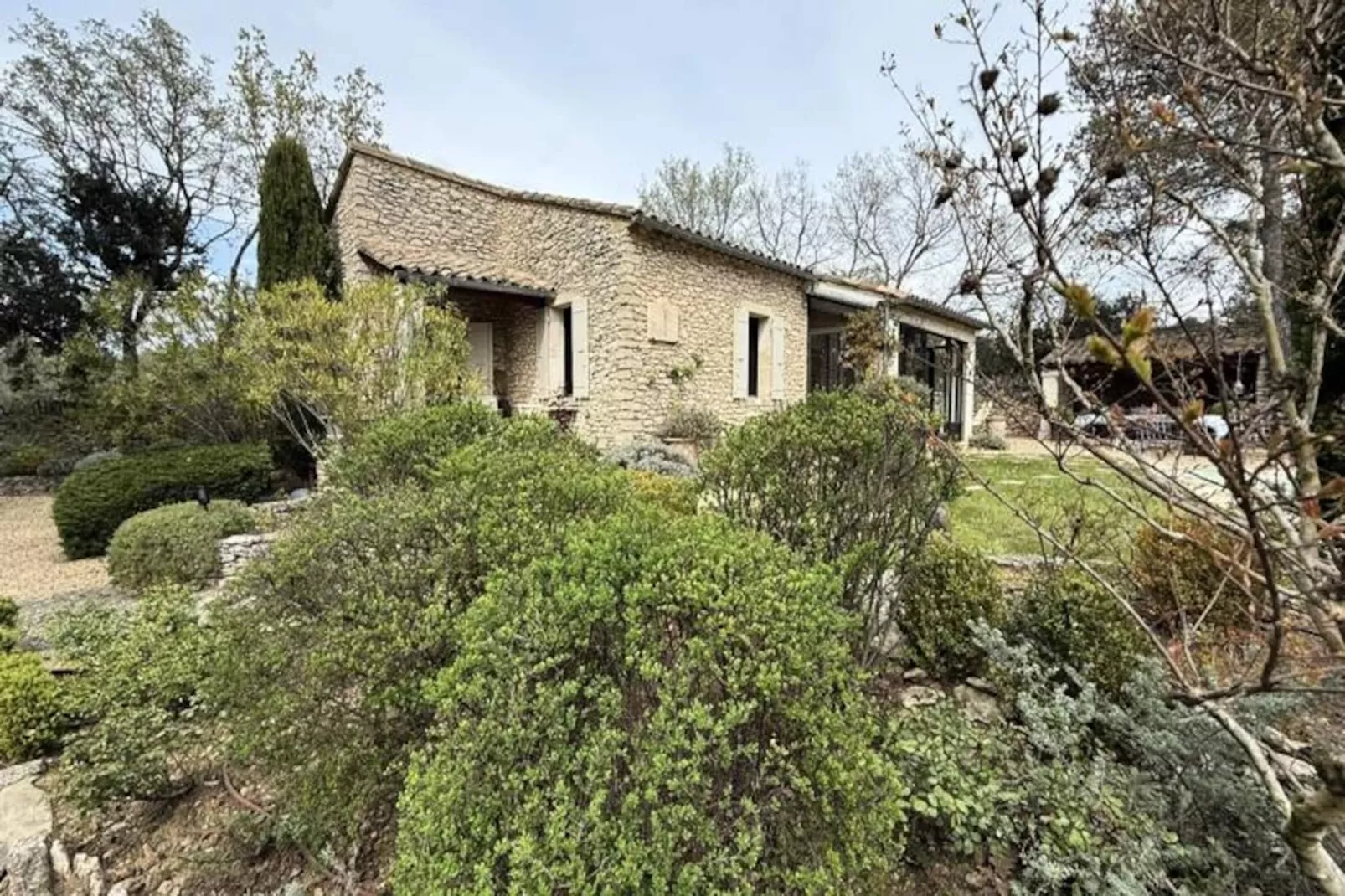 Belle Villa Proven&ccedil;ale Avec Piscine Et Jacuzzi-Niet-getagd