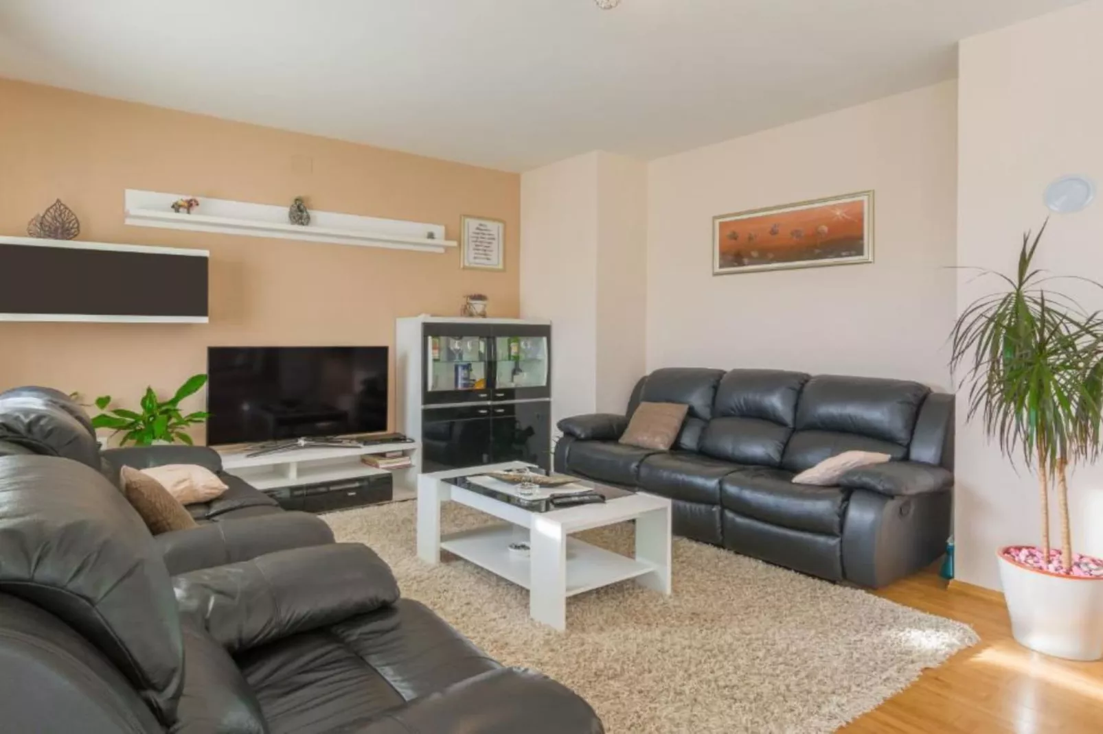 Holiday House BALEN with Swimming Pool - Six Bedroom Holiday House With Pool-Buitenlucht