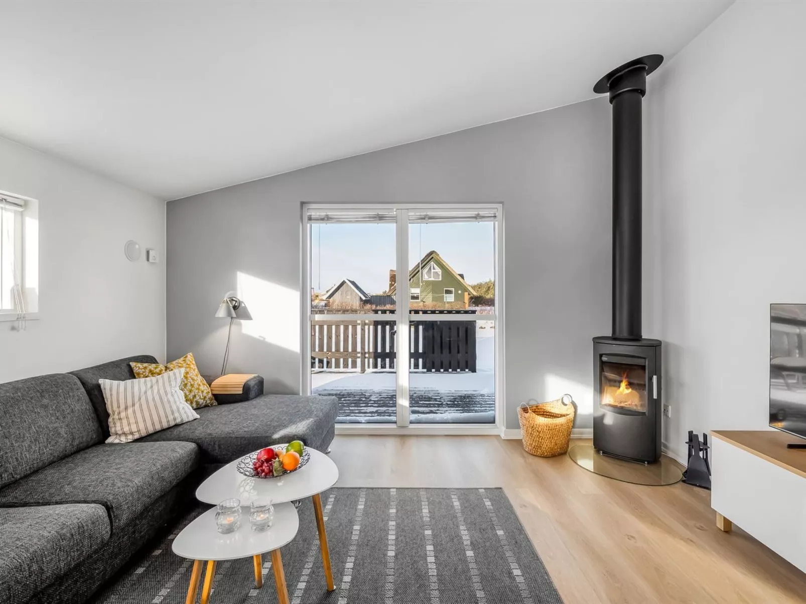 "Damaskin" - 300m from the sea-Binnen