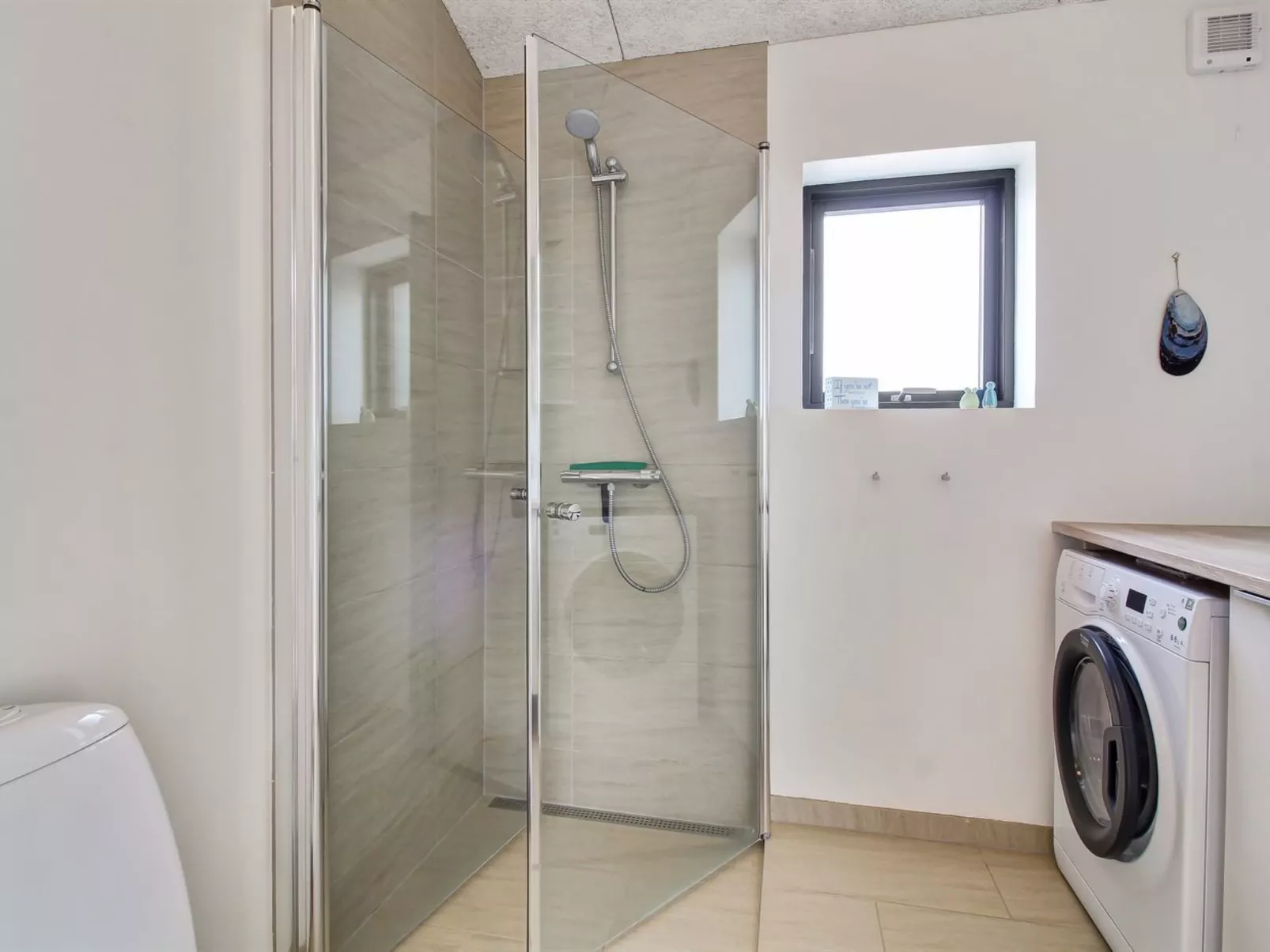 "Mikkel" - 300m from the sea-Binnen