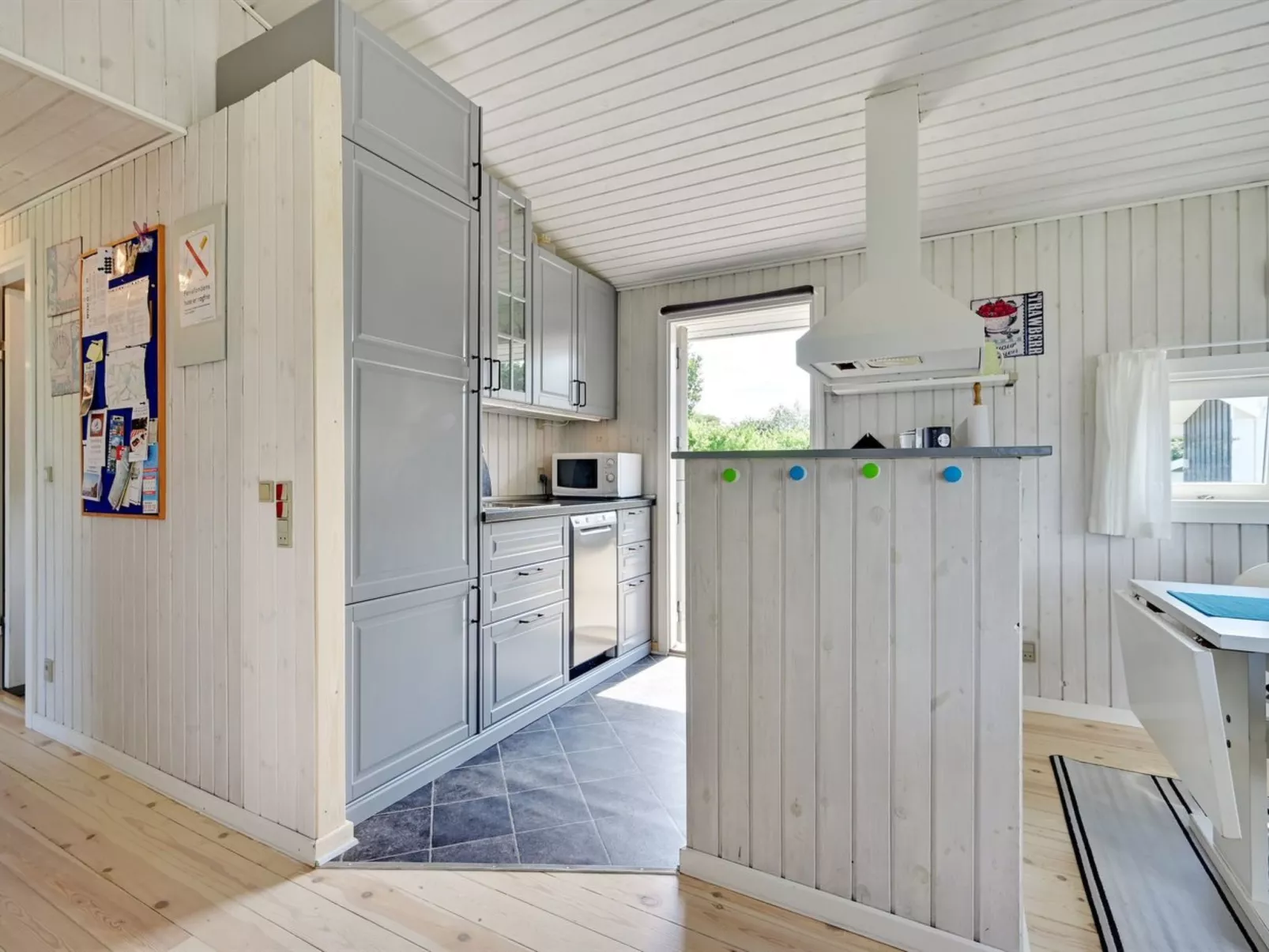 "Raija" - 400m from the sea-Binnen