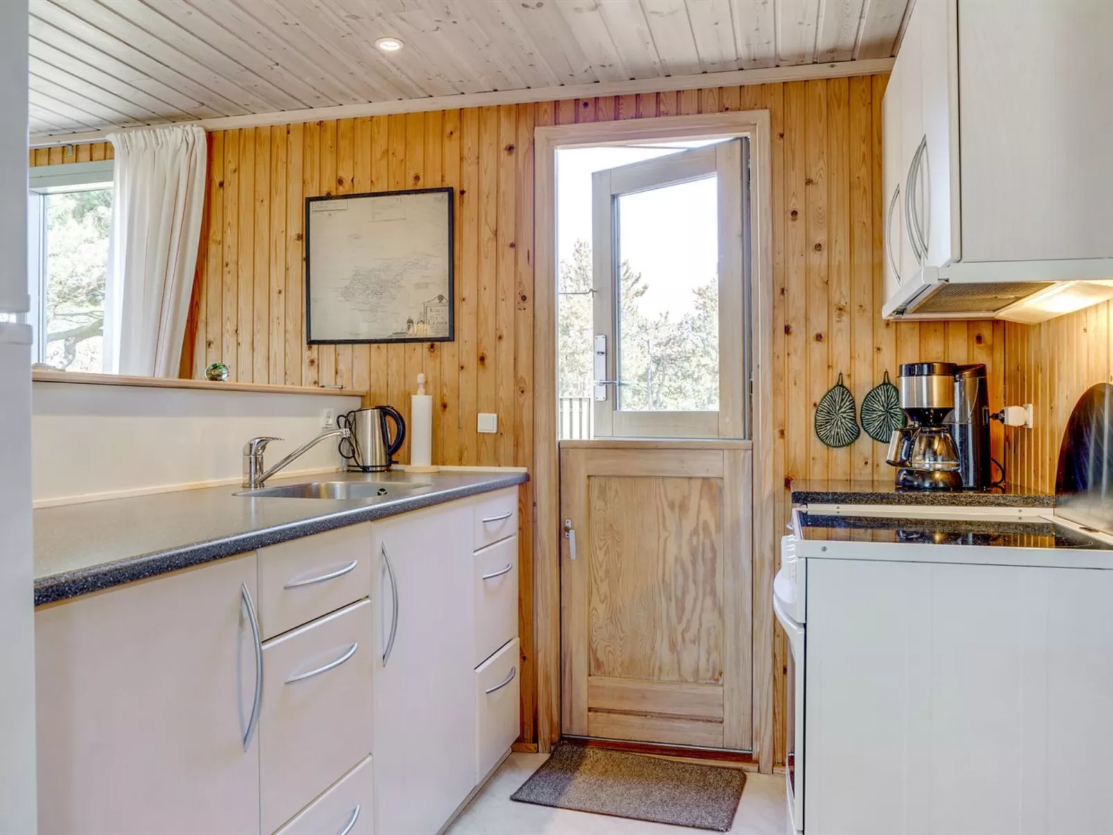 "Petersen" - 50m from the sea-Binnen