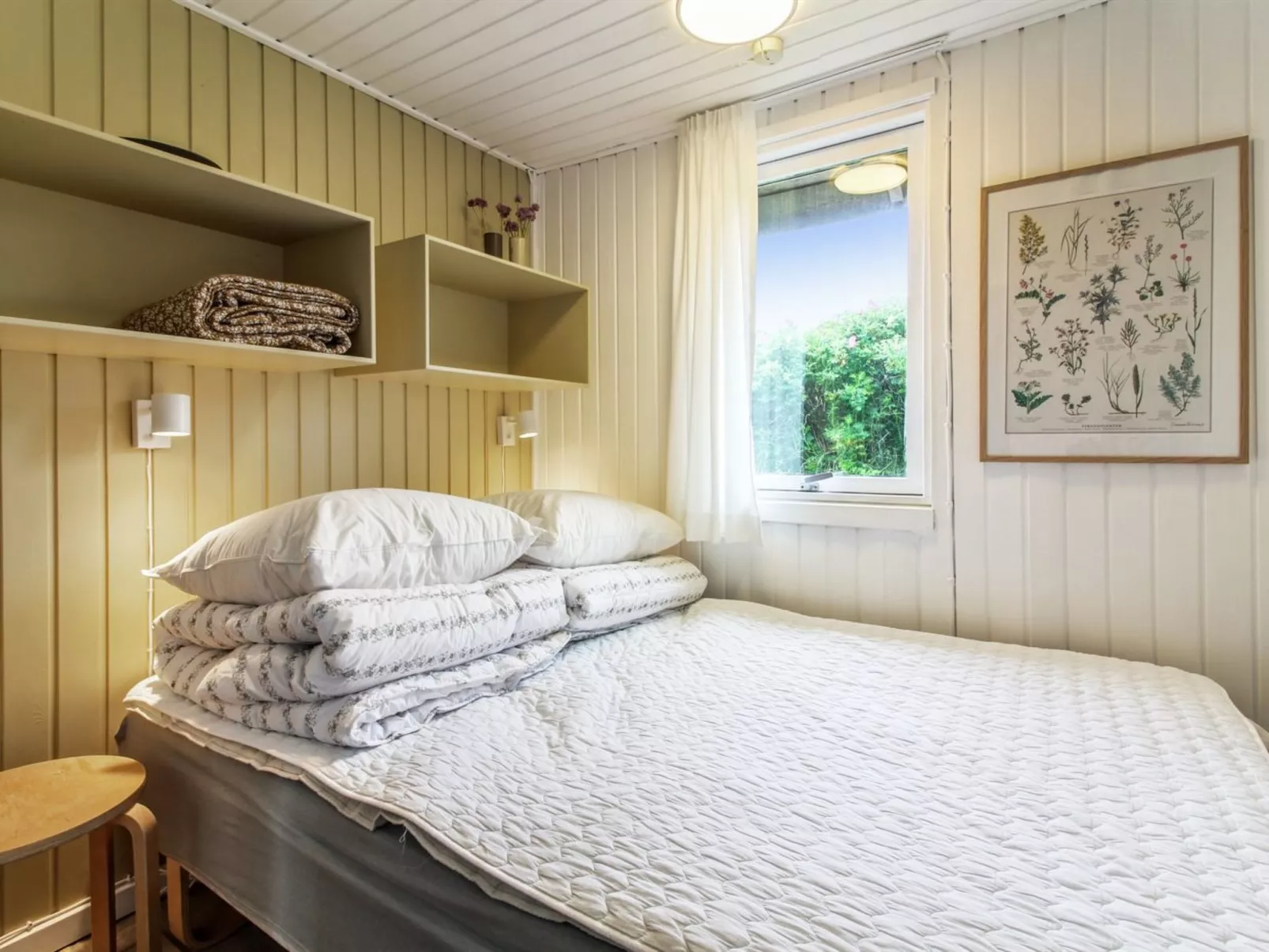 "Harry" - 100m from the sea-Binnen