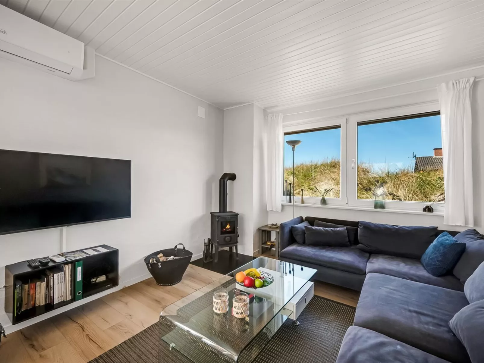 "Stinna" -  from the sea-Binnen