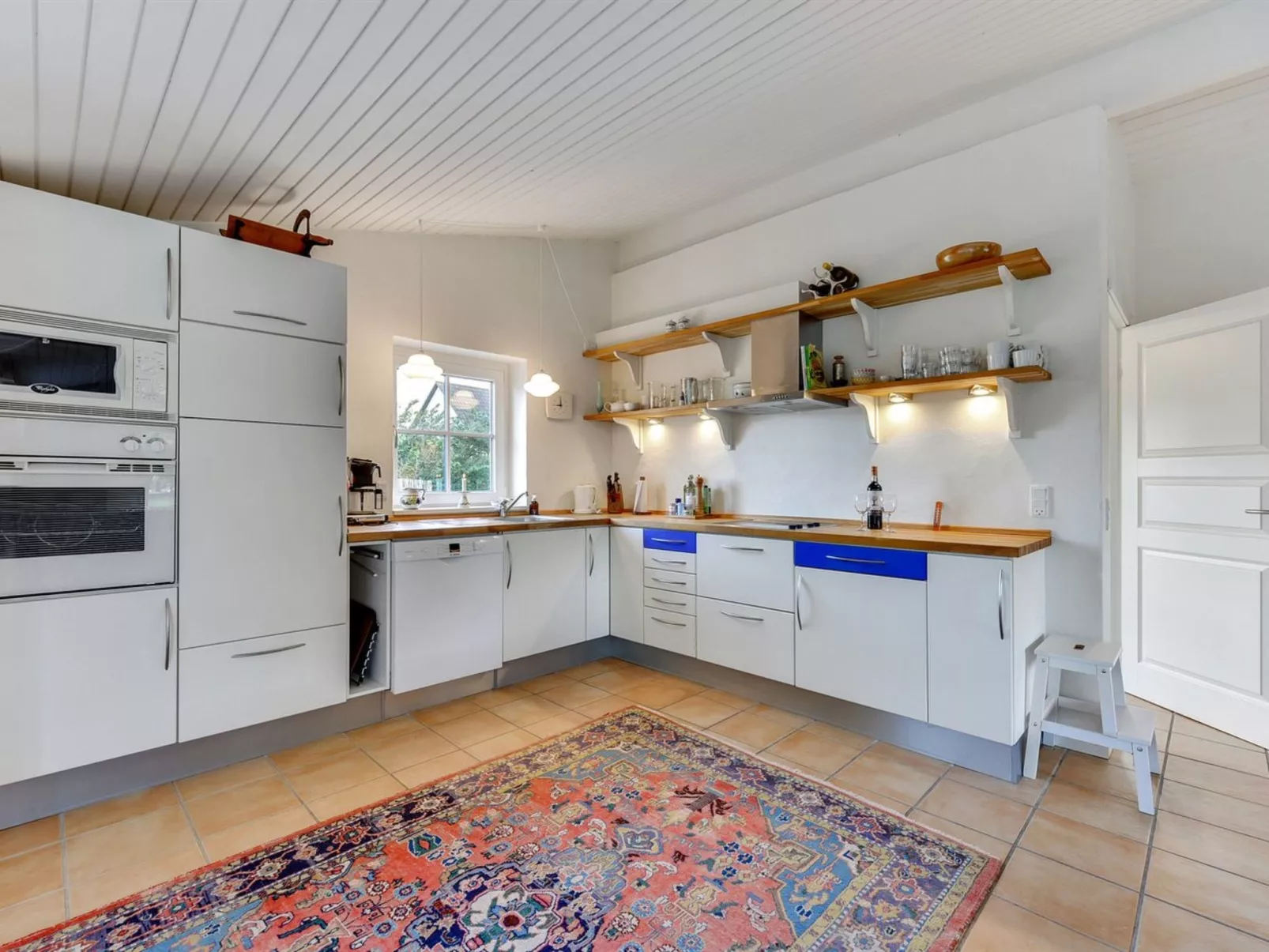 "Vivina" - 250m from the sea-Binnen