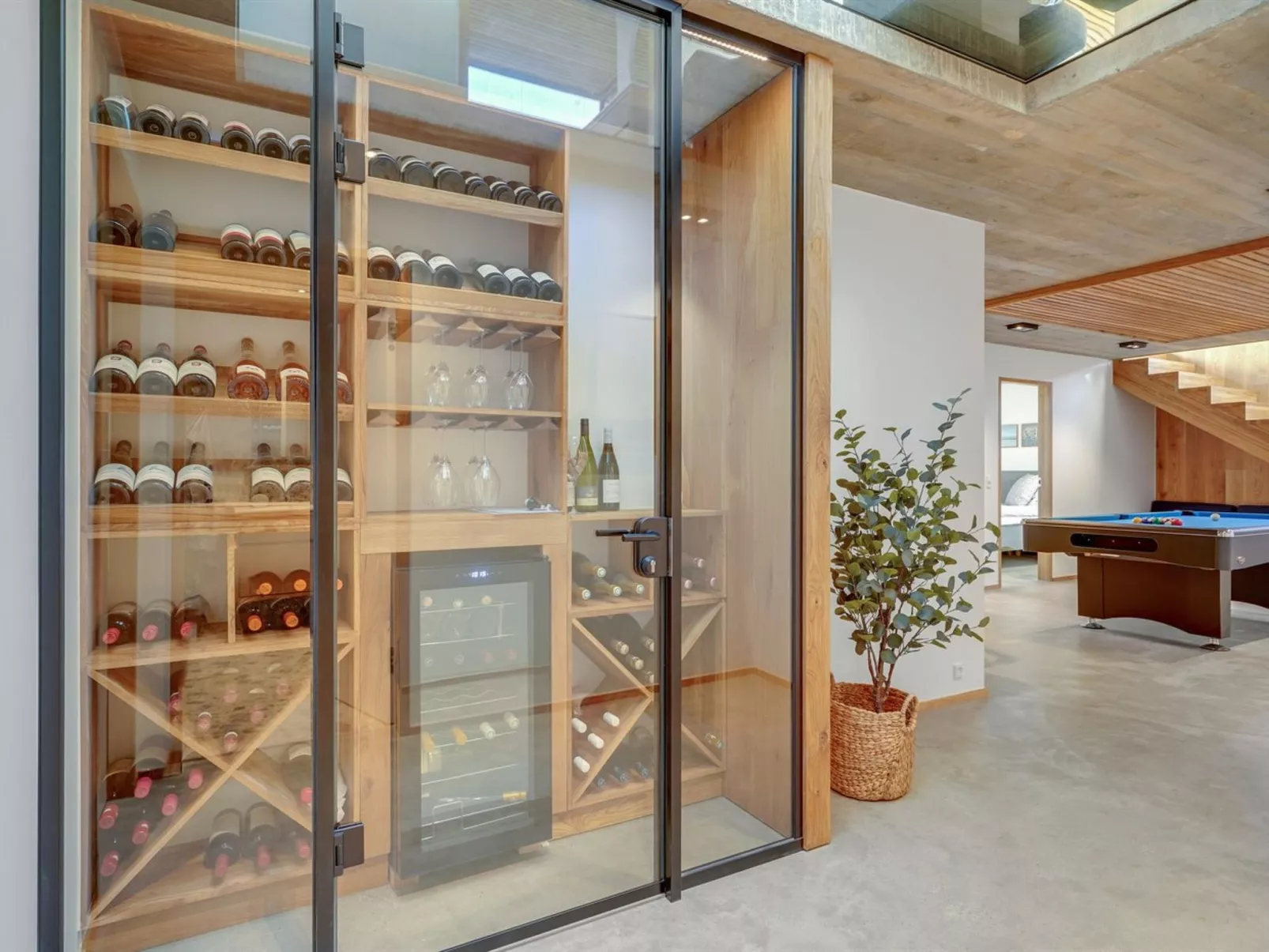 "Caterina" - 100m from the sea-Binnen