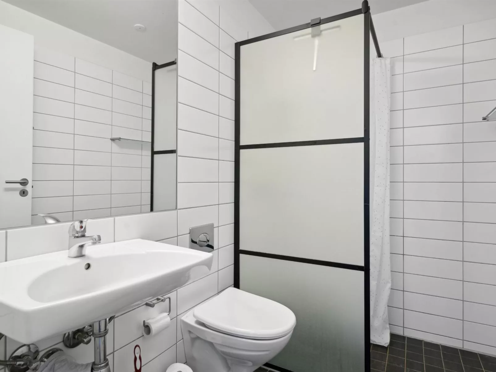 "Theis" - 100m from the sea-Binnen