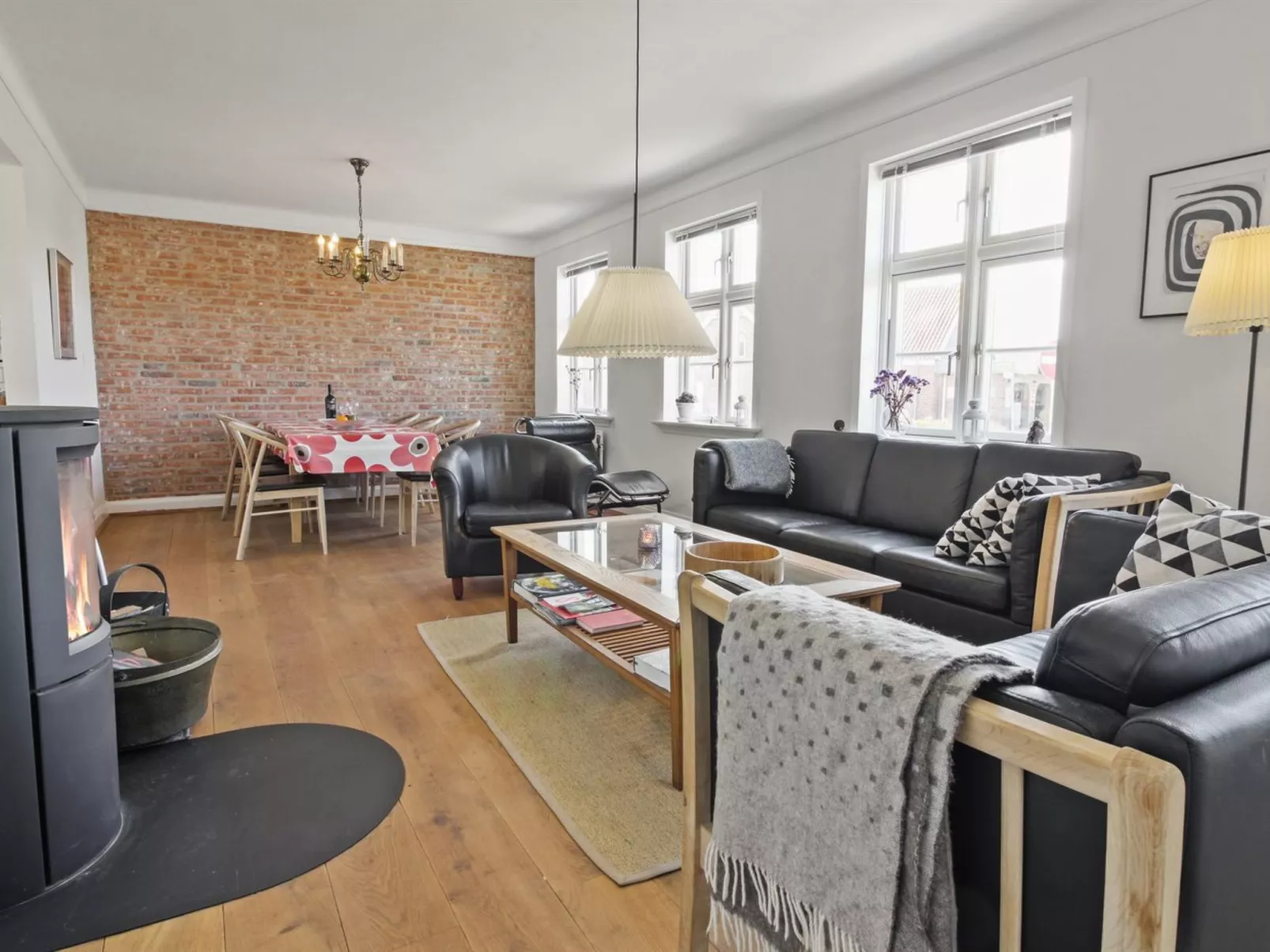 "Lilli" - 2km to the fjord-Binnen