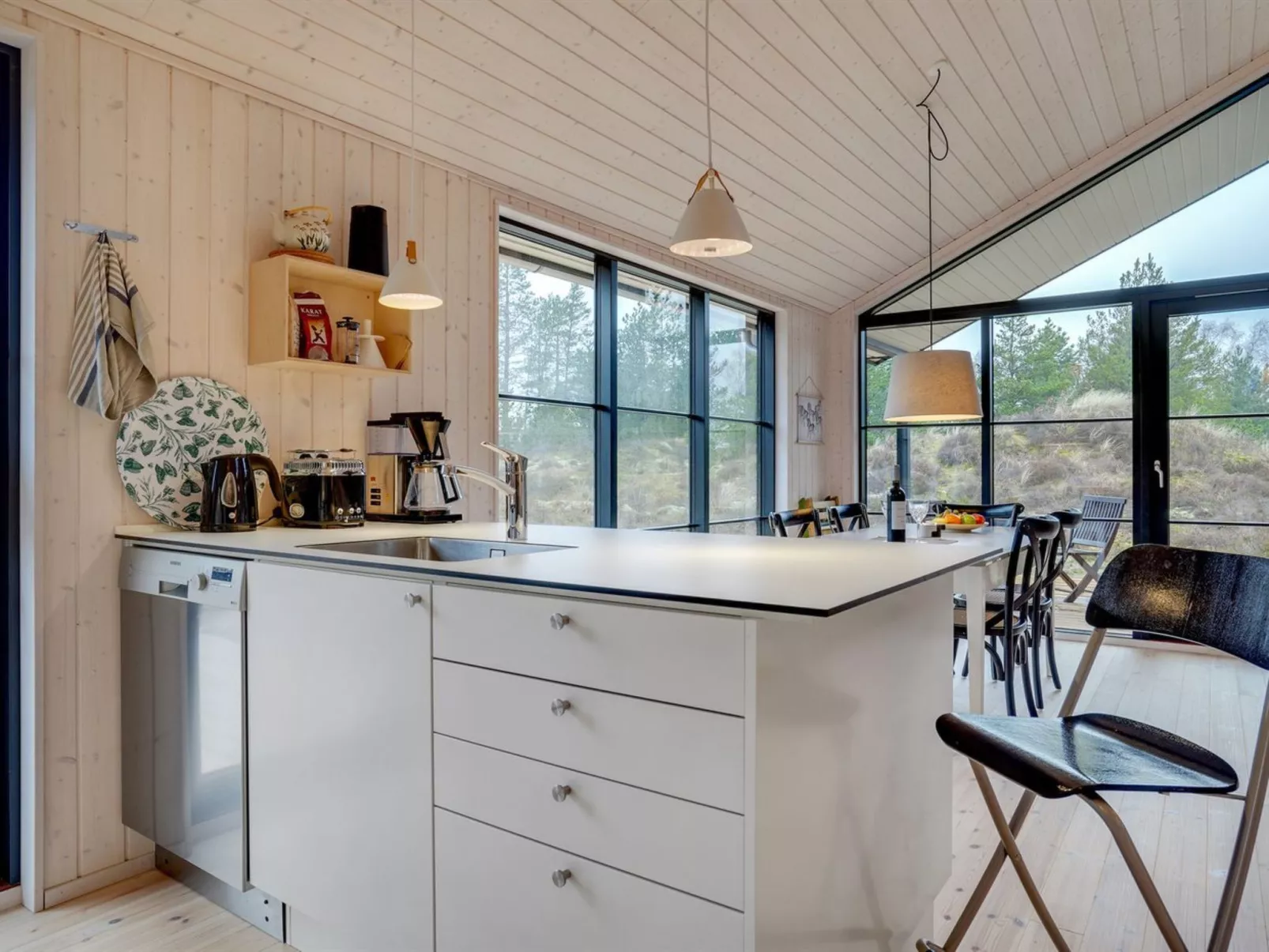 "Turkka" - 3.8km from the sea-Binnen