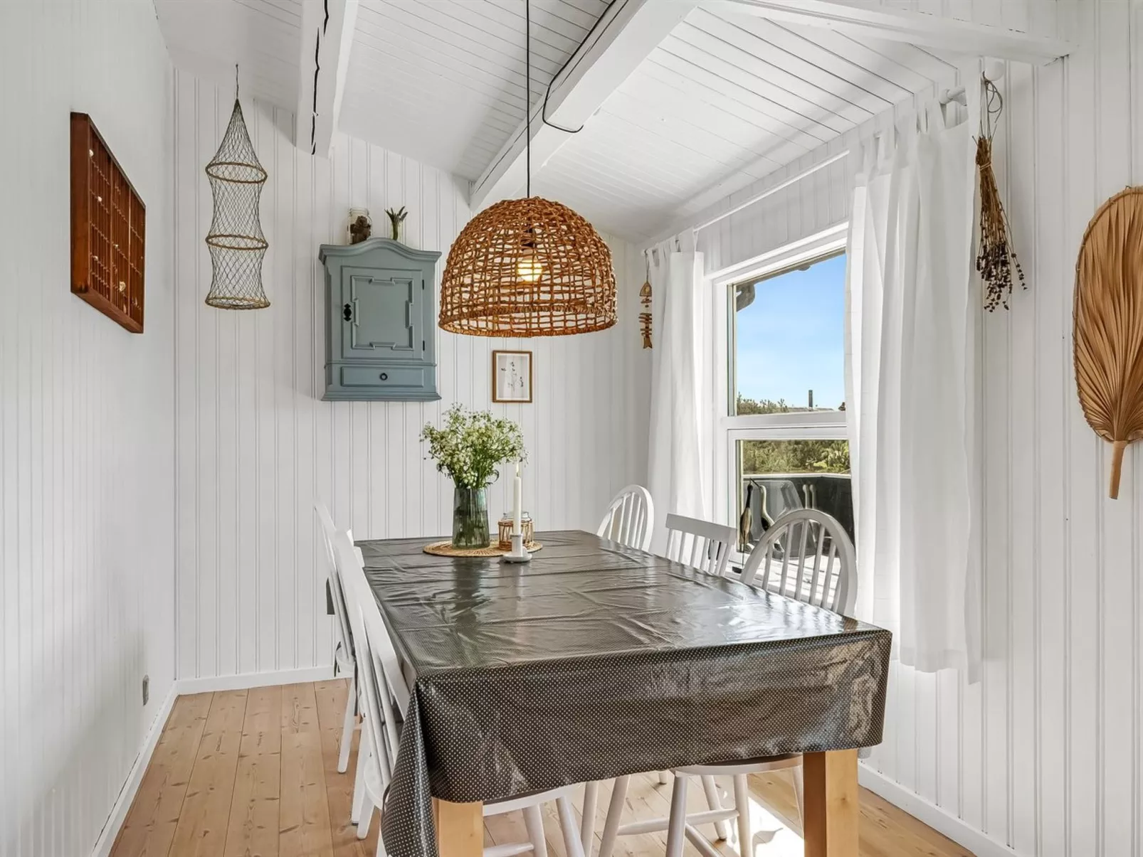 "Arbnora" - 400m from the sea-Binnen