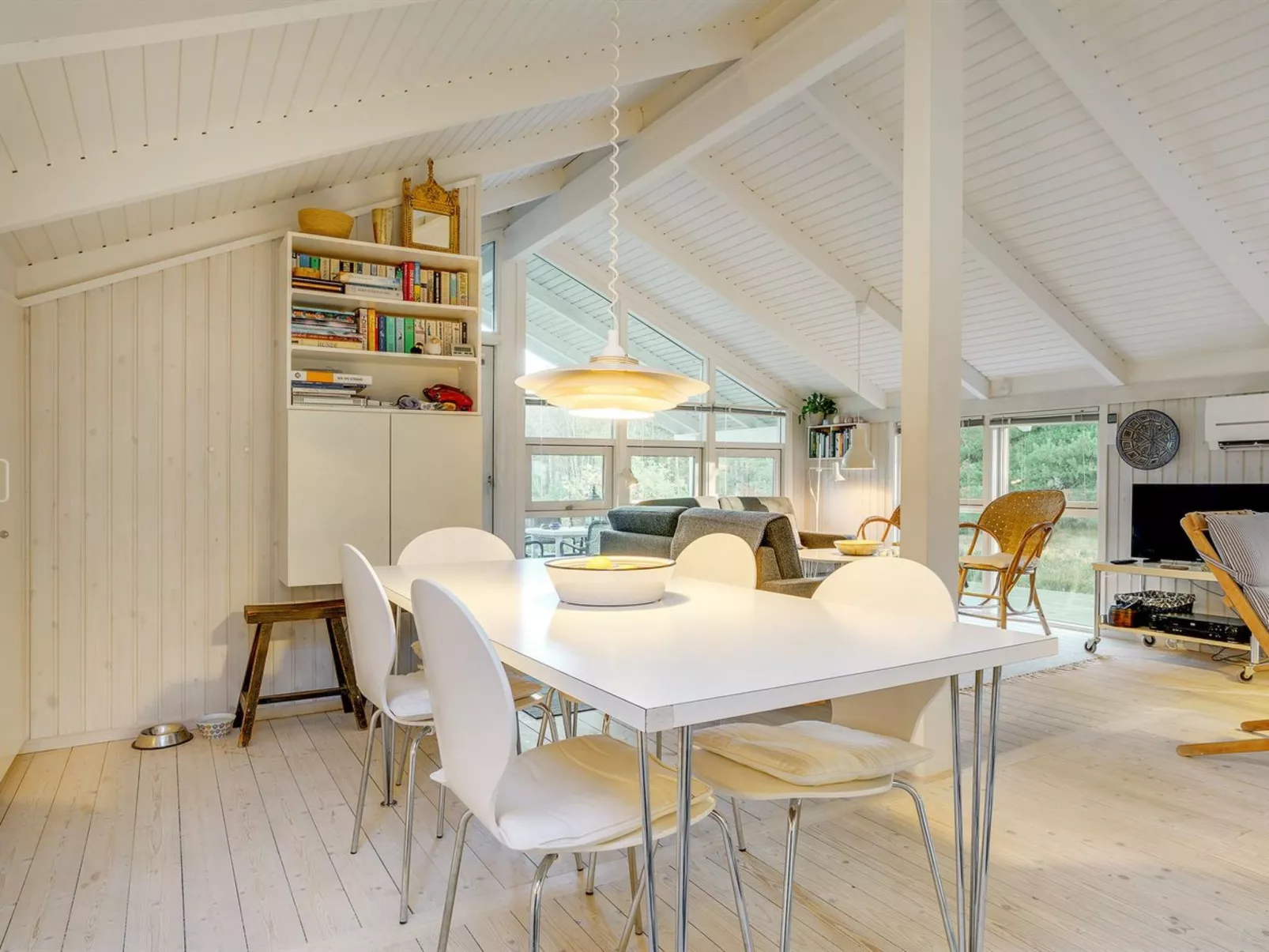 "Helmtrud" - 500m from the sea-Binnen