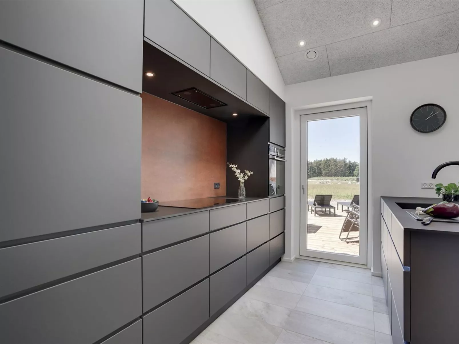 "Ambra" - 950m from the sea-Binnen