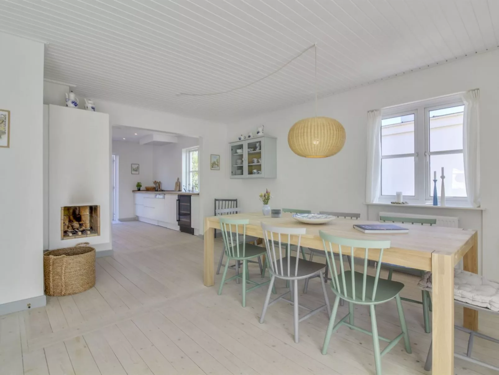 "Elka" - 100m from the sea-Binnen