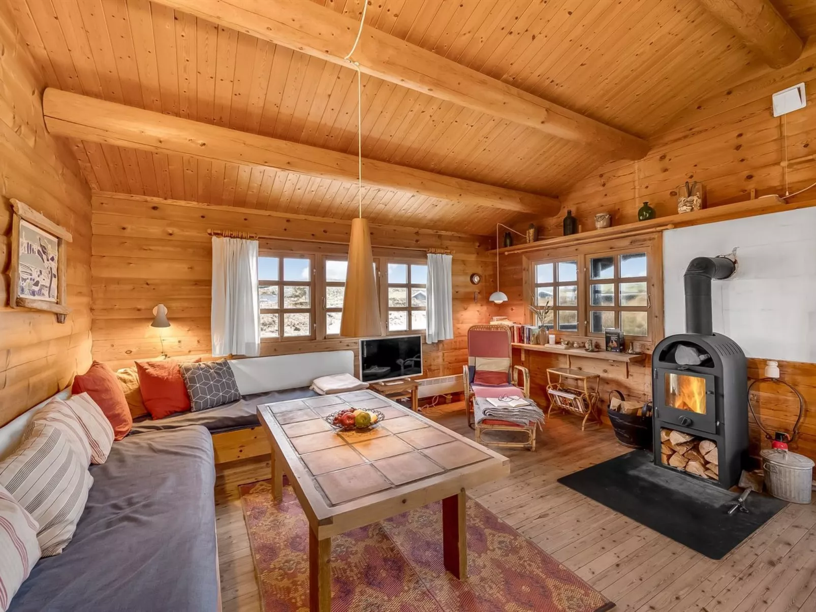 "Herfrith" -  from the sea-Binnen