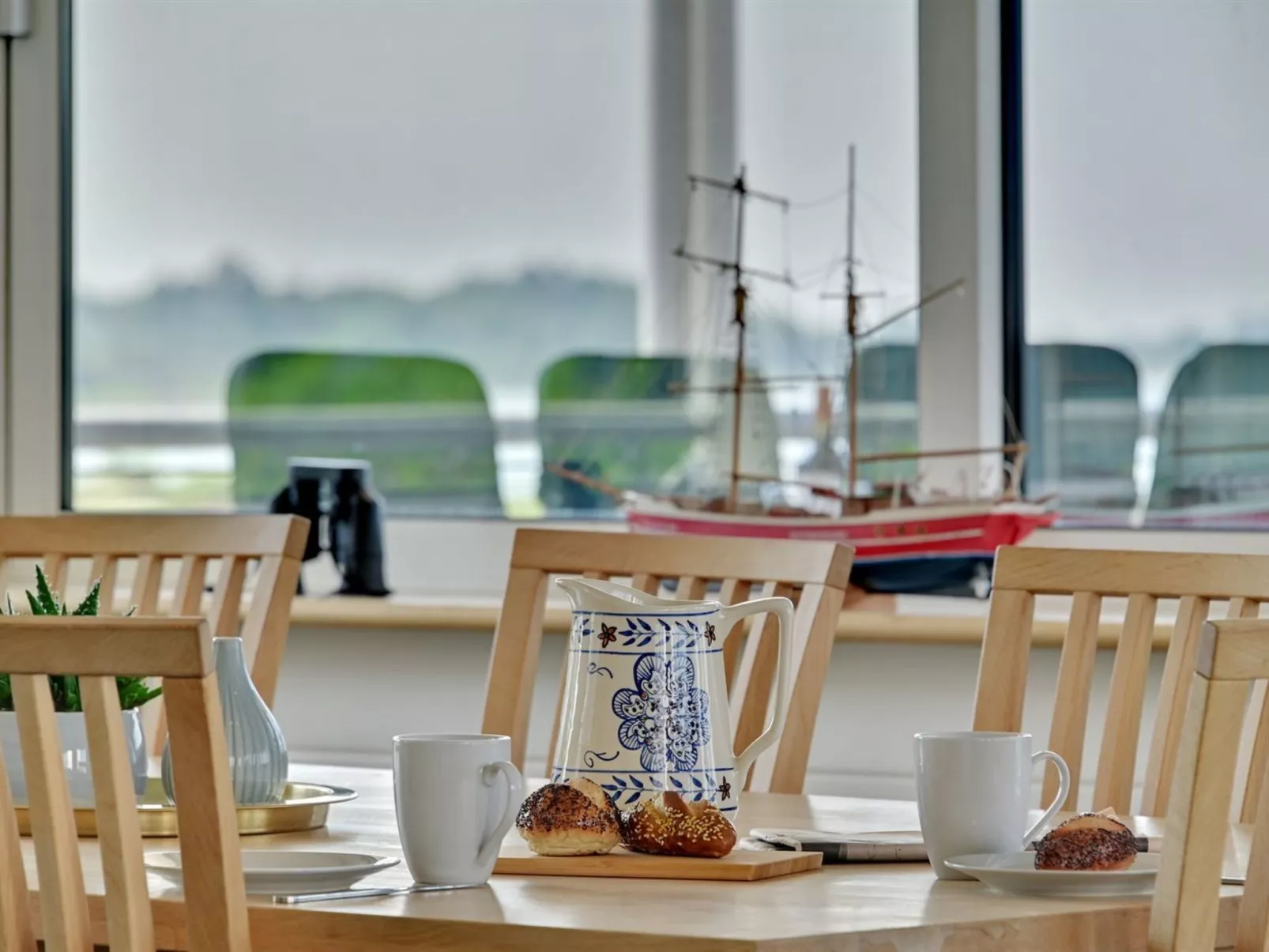 "Irma" - 25m from the sea-Binnen