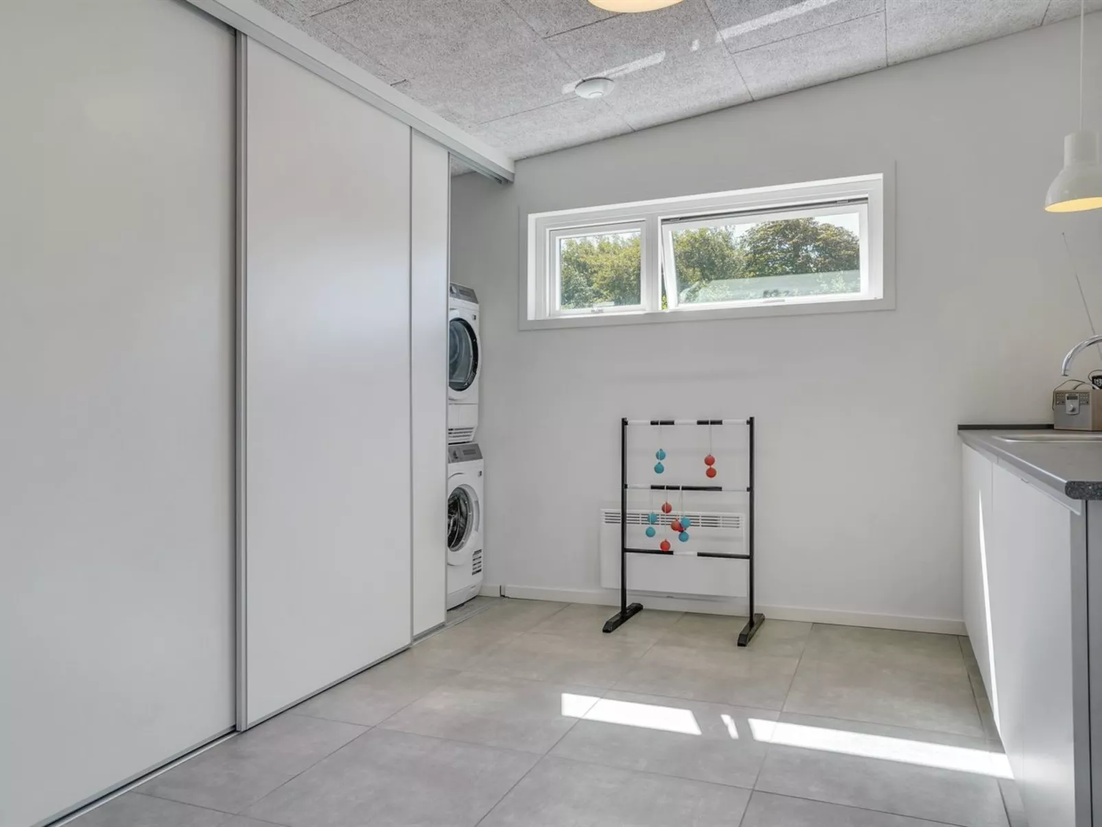 "Aila" - 1.4km from the sea-Binnen