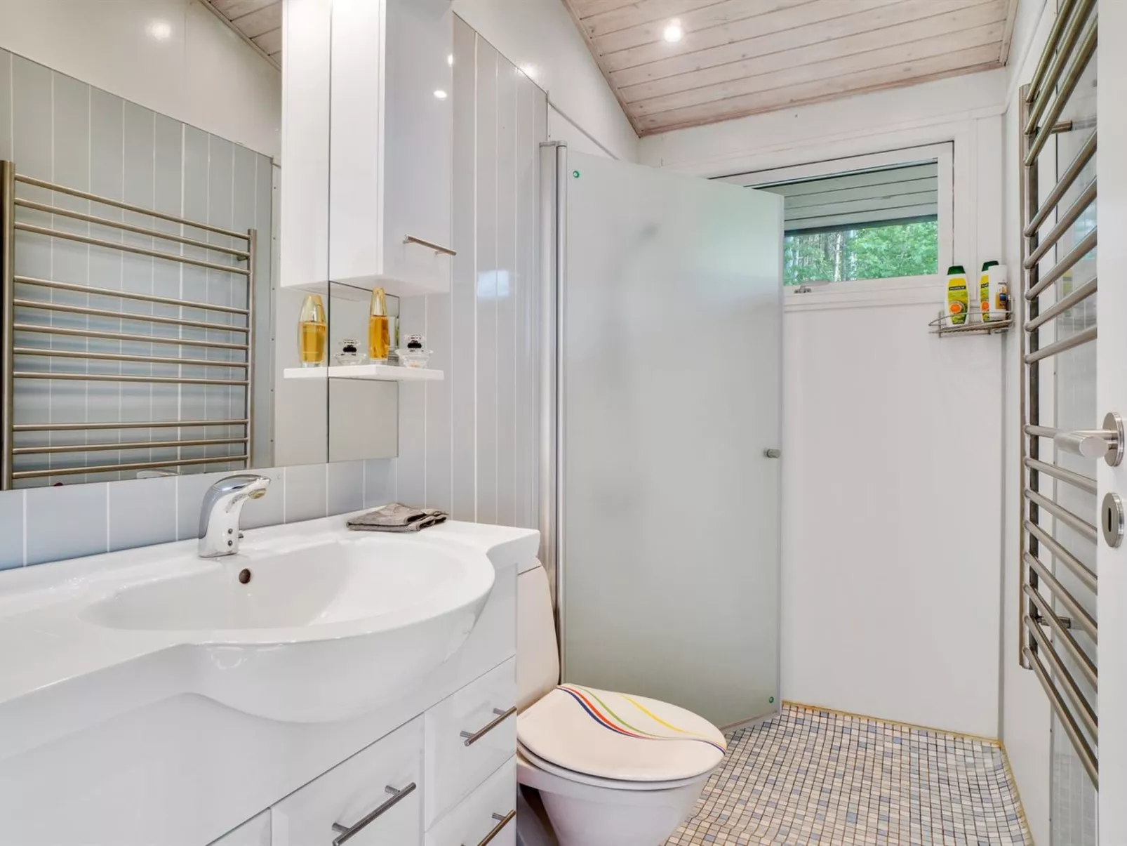 "Miona" - 725m from the sea-Binnen