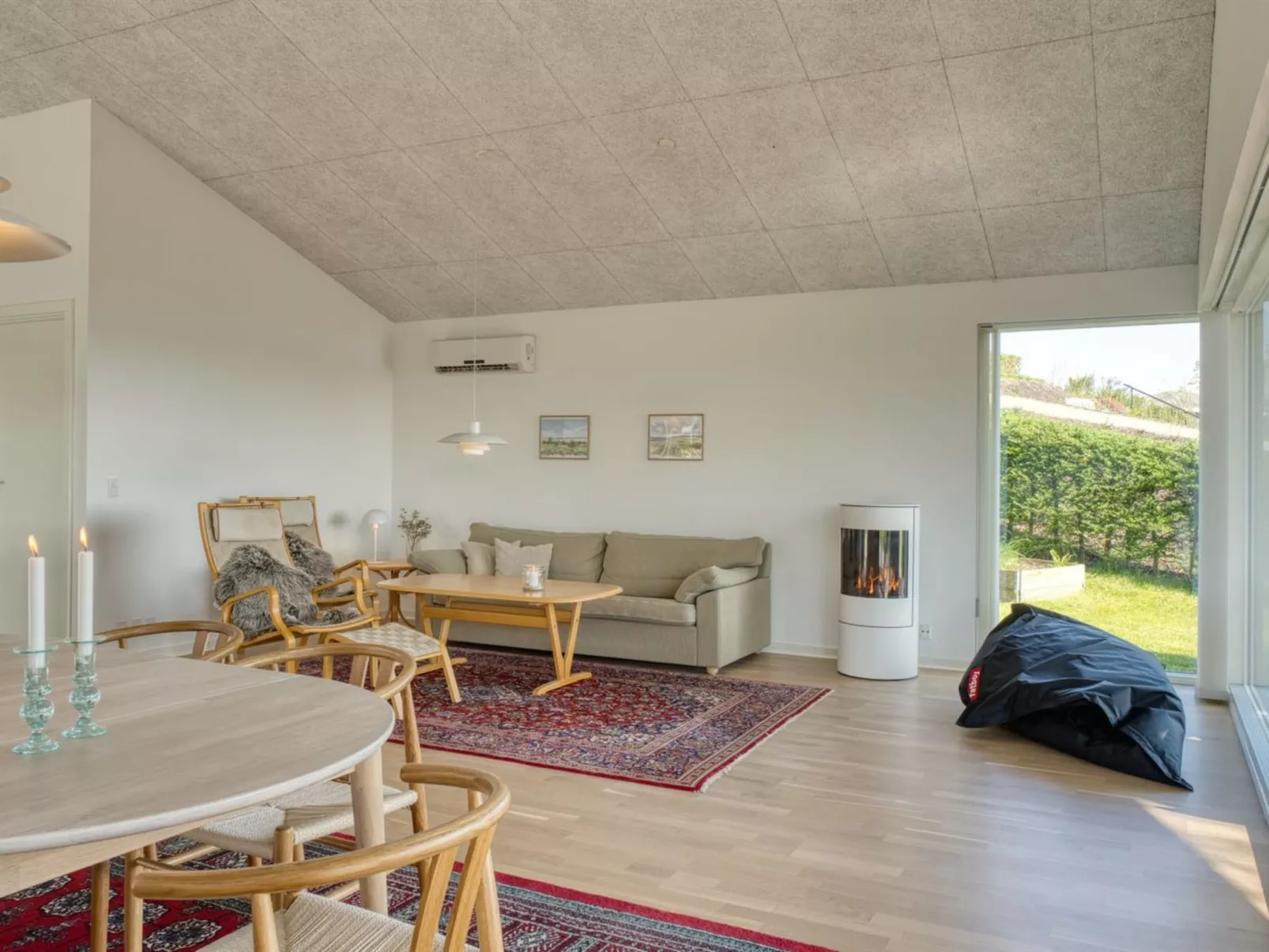 "Elissa" - 50m to the fjord-Binnen