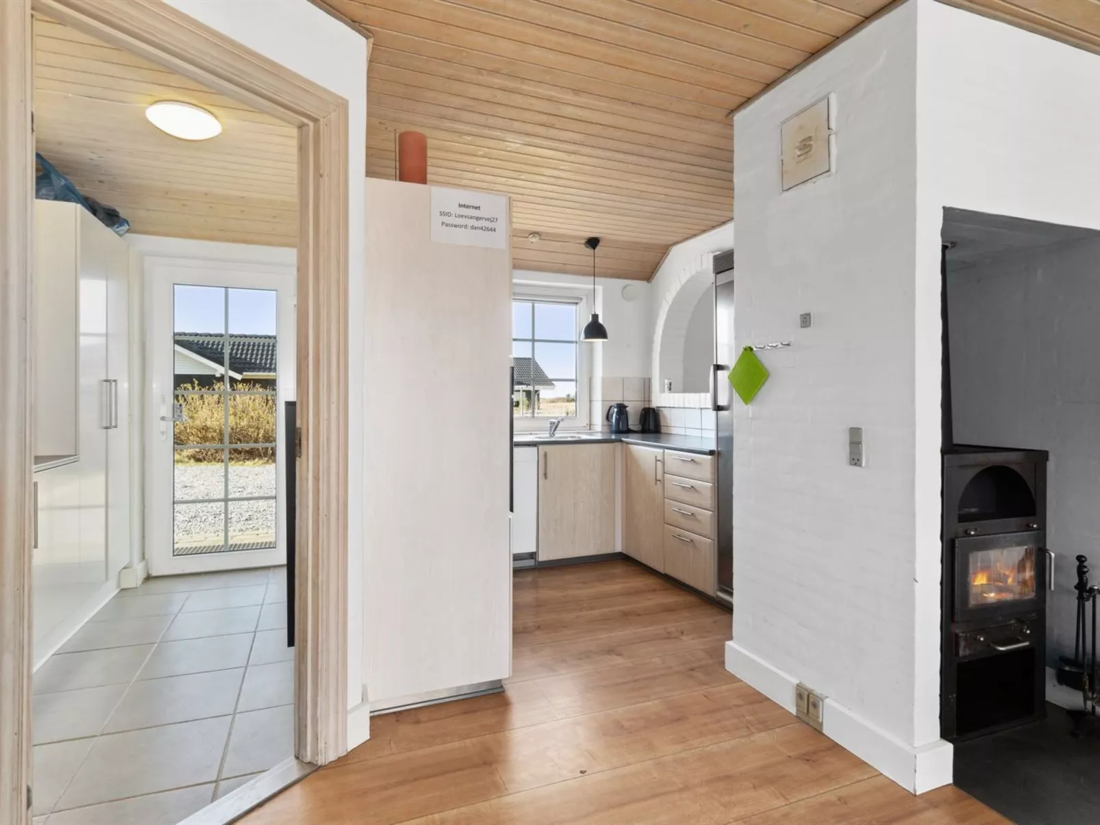 "Lemmikki" - 1.5km from the sea-Binnen