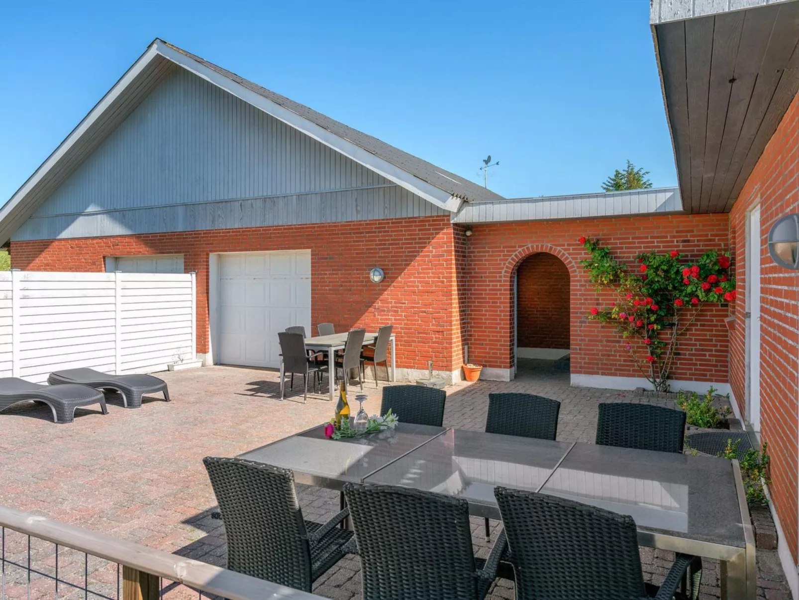 "Stefan" - 500m from the sea-Buiten