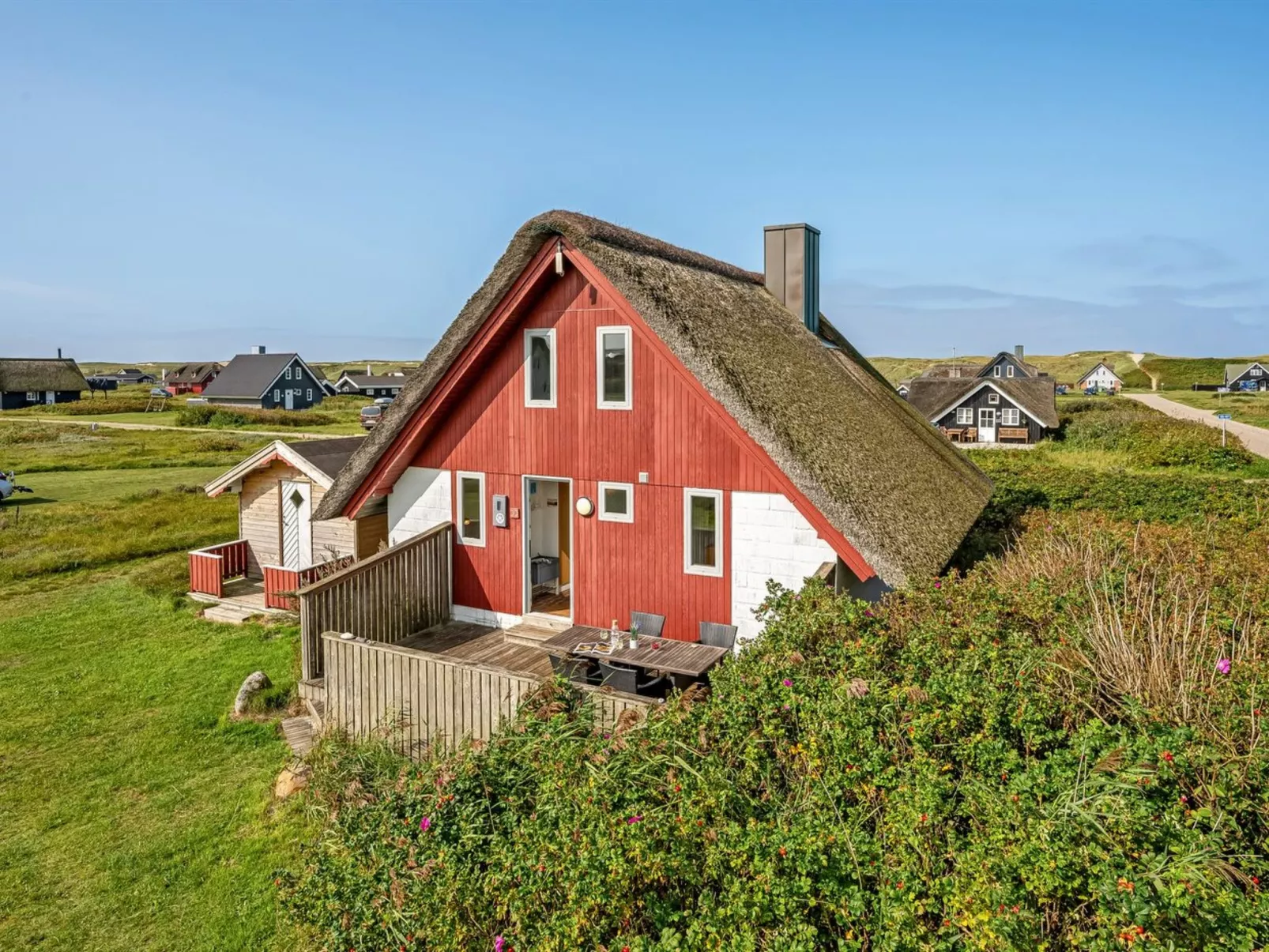 "Iines" - 200m from the sea-Buiten