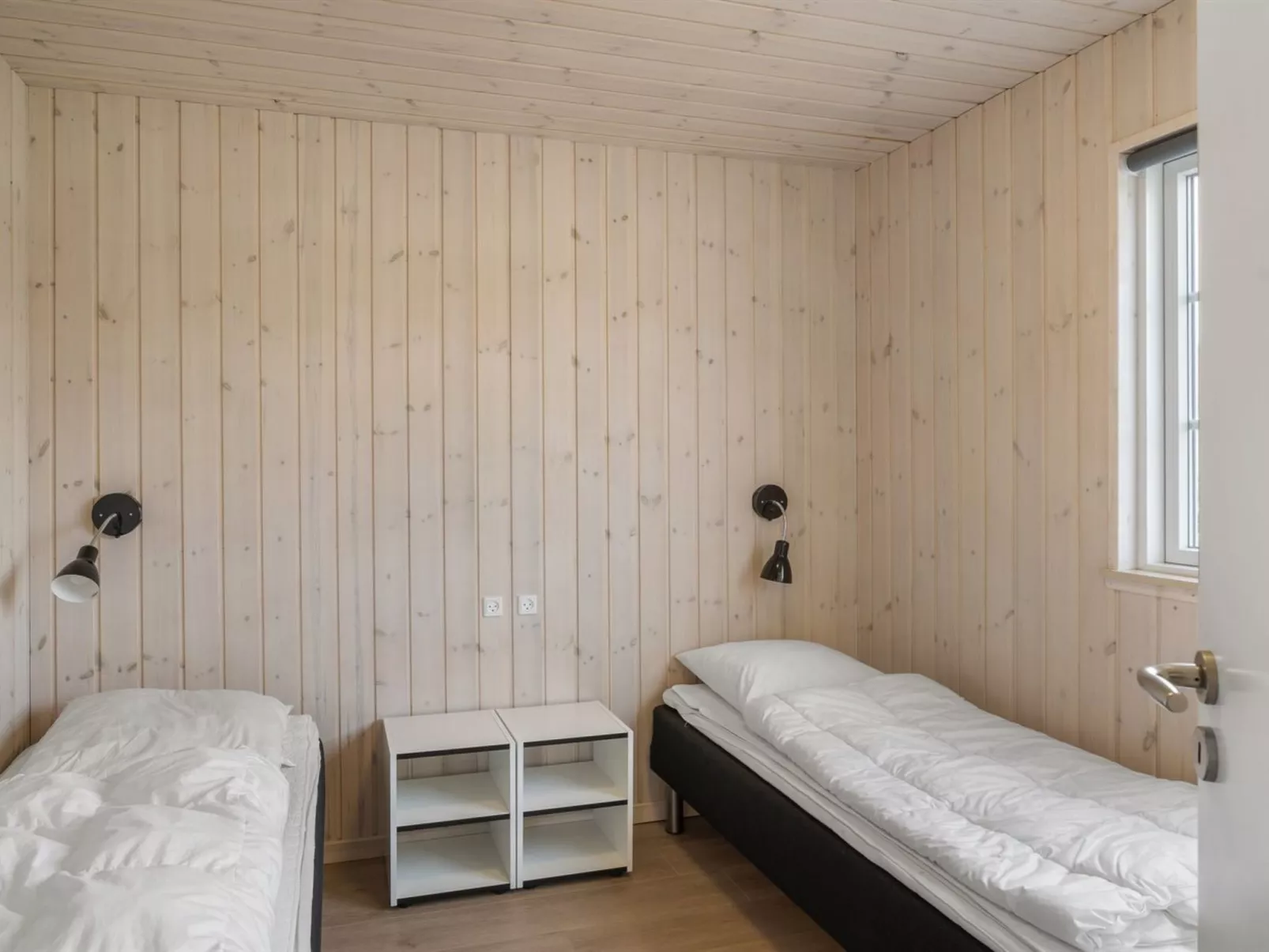 "Damita" - 350m from the sea-Binnen