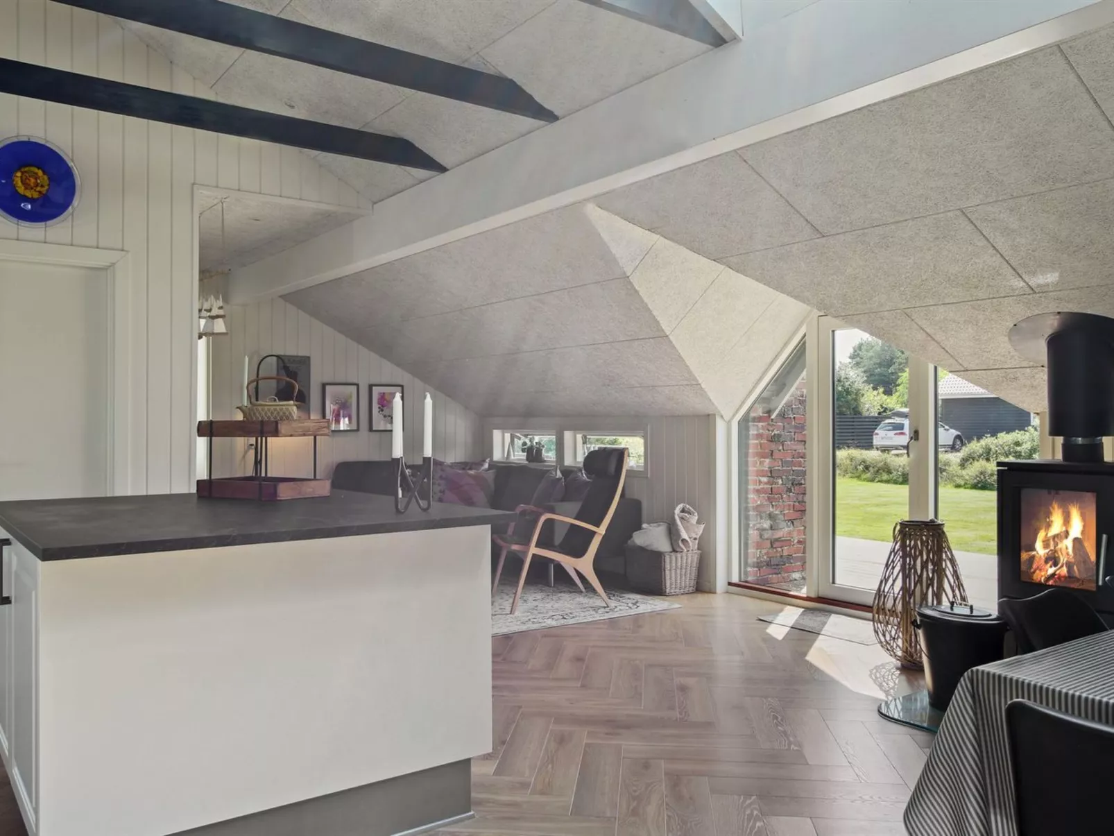 "Ellenora" - 1km from the sea-Binnen