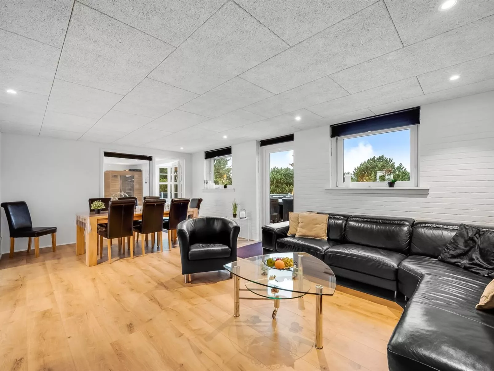 "Sissan" - 900m from the sea-Binnen