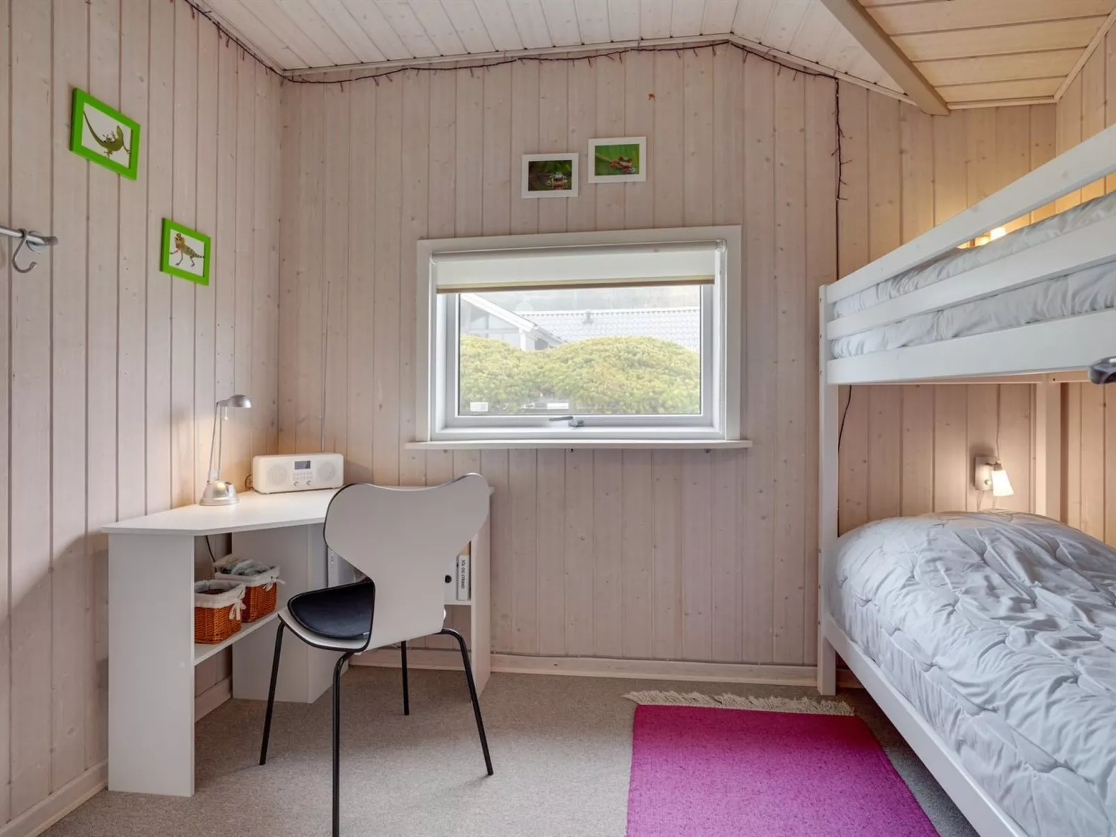 "Ebbeline" - 150m from the sea-Binnen