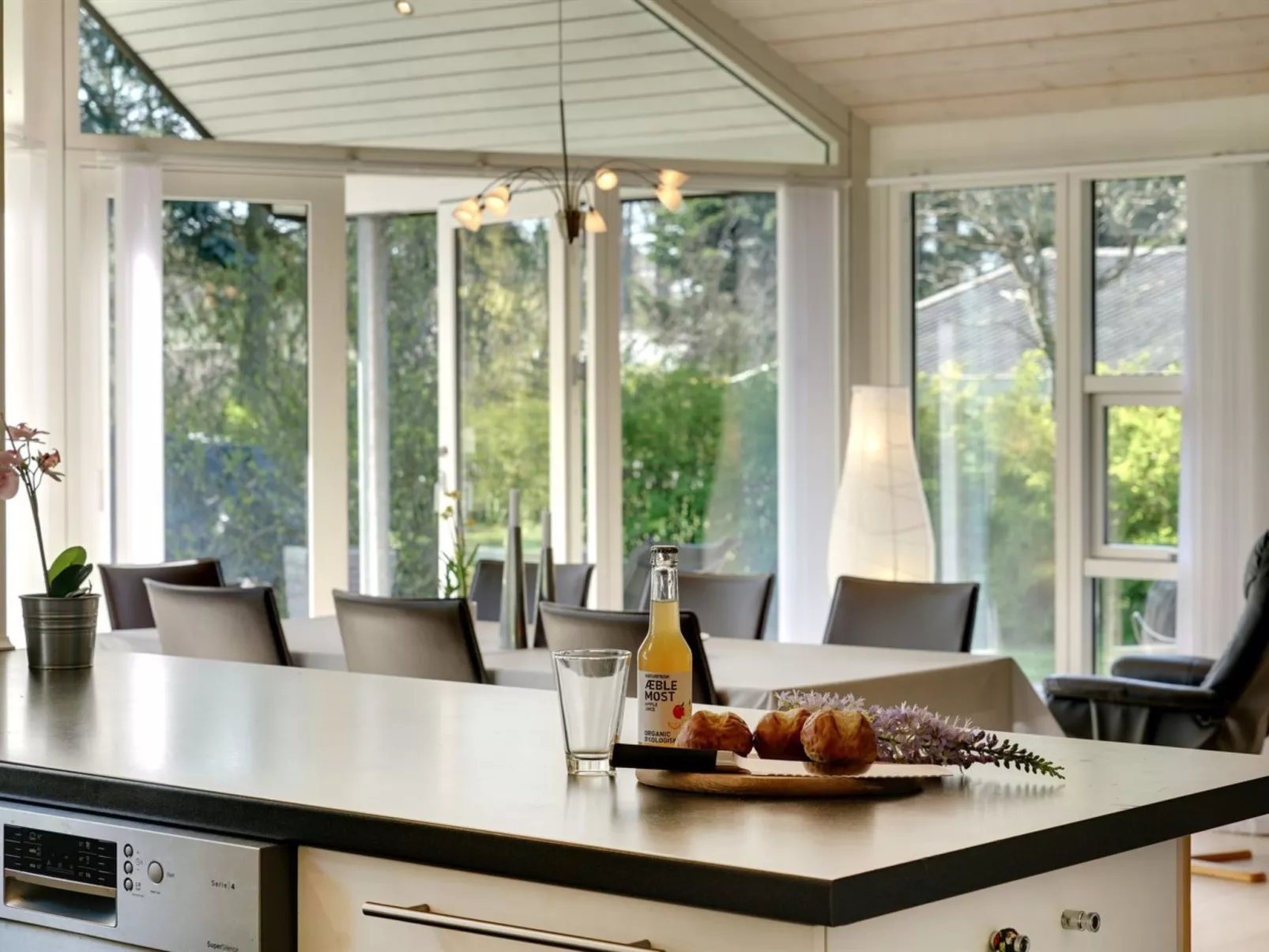 "Maira" - 150m from the sea-Binnen