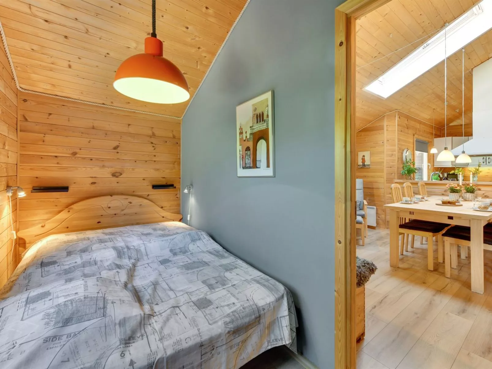 "Jorina" - 700m to the fjord-Binnen