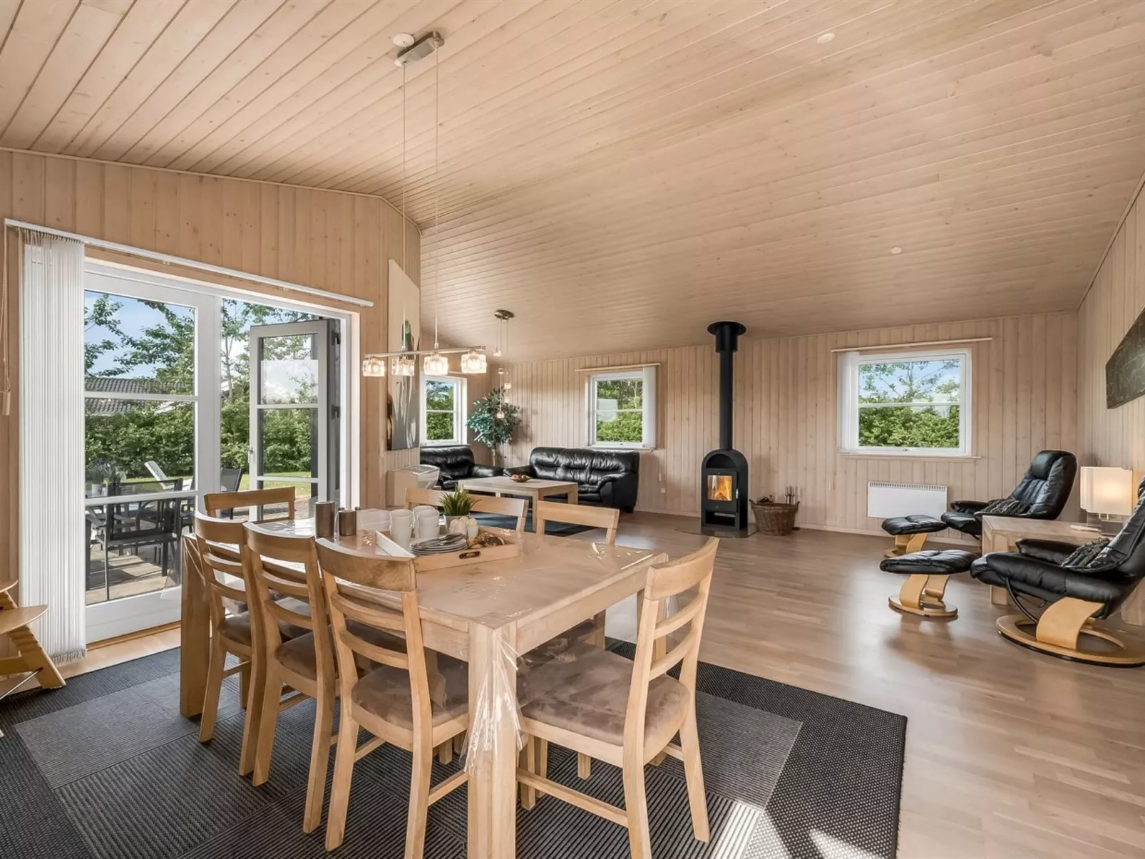 "Saara" - 700m to the fjord-Binnen