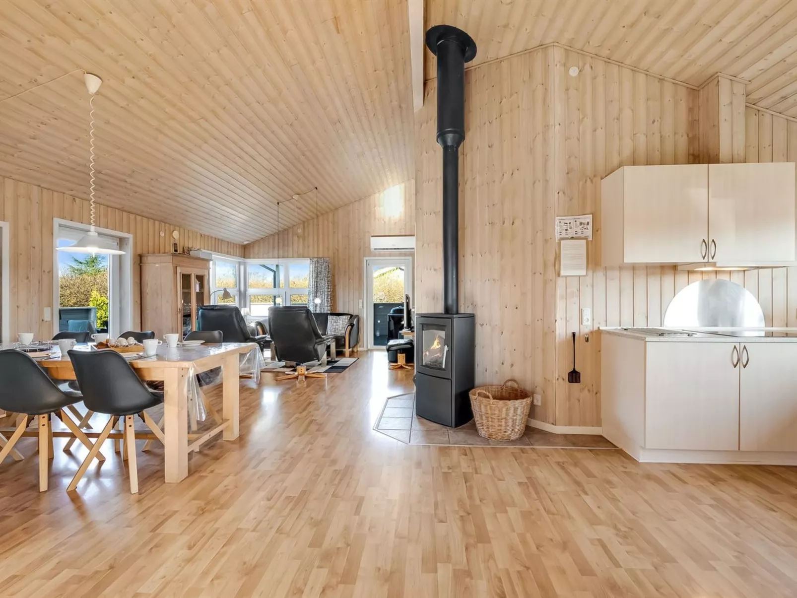 "Ellis" - 700m to the fjord-Binnen