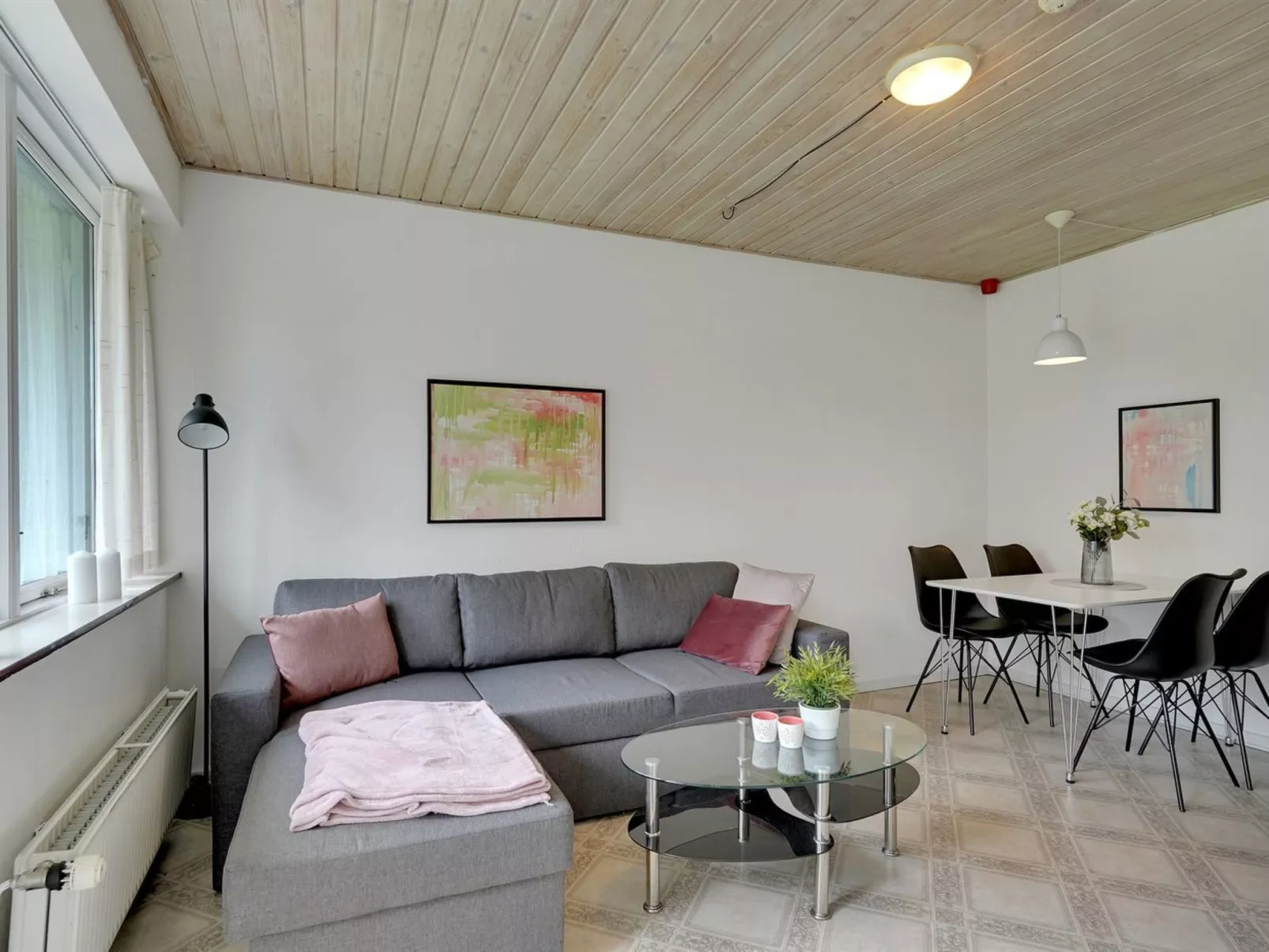 "Tokki" - 20km from the sea-Binnen