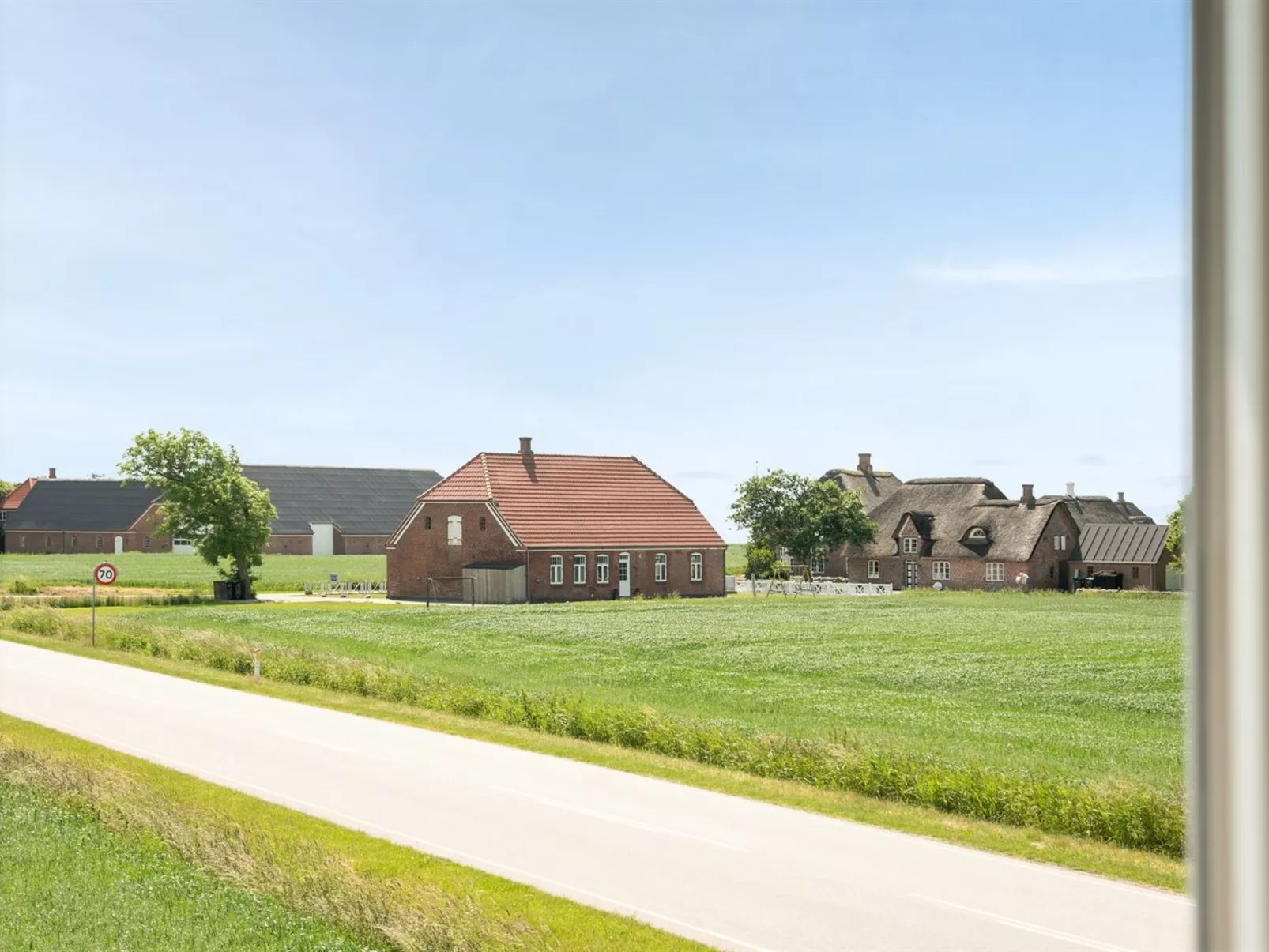 "Iina" - 13km from the sea-Buiten