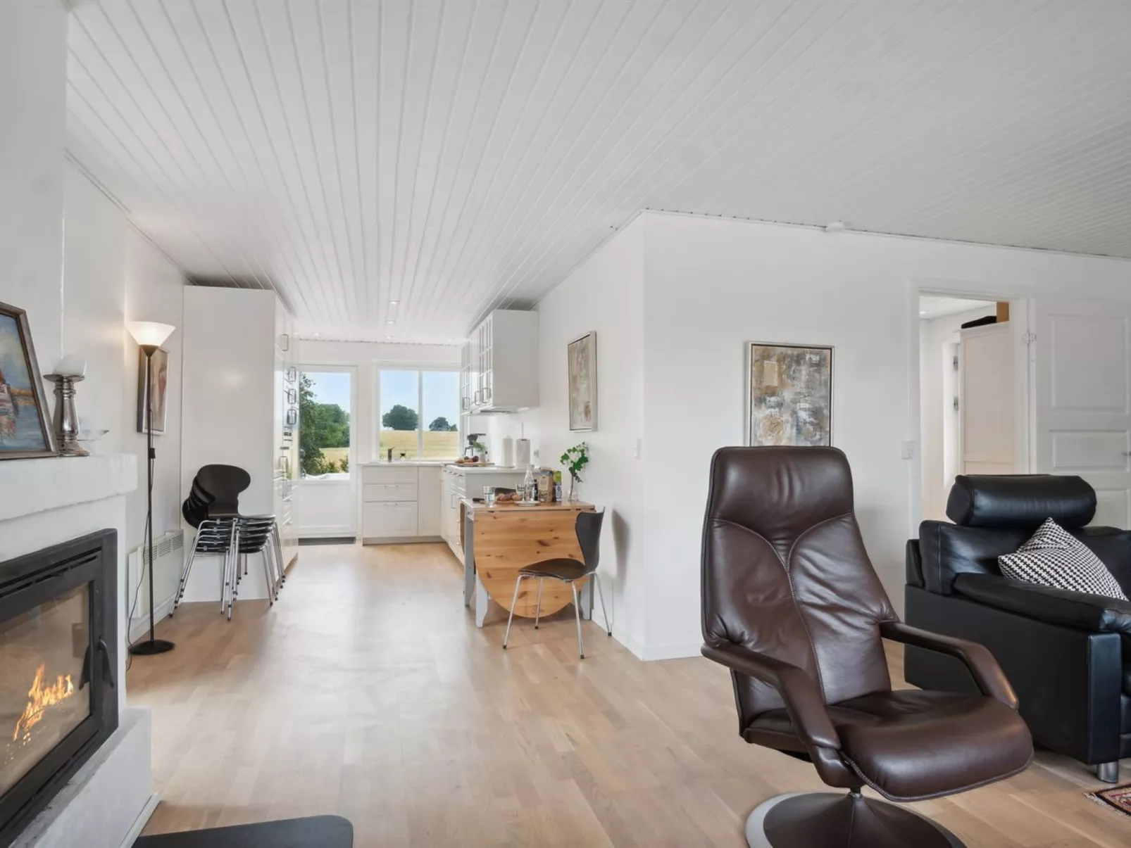 "Janna" - 75m from the sea-Binnen