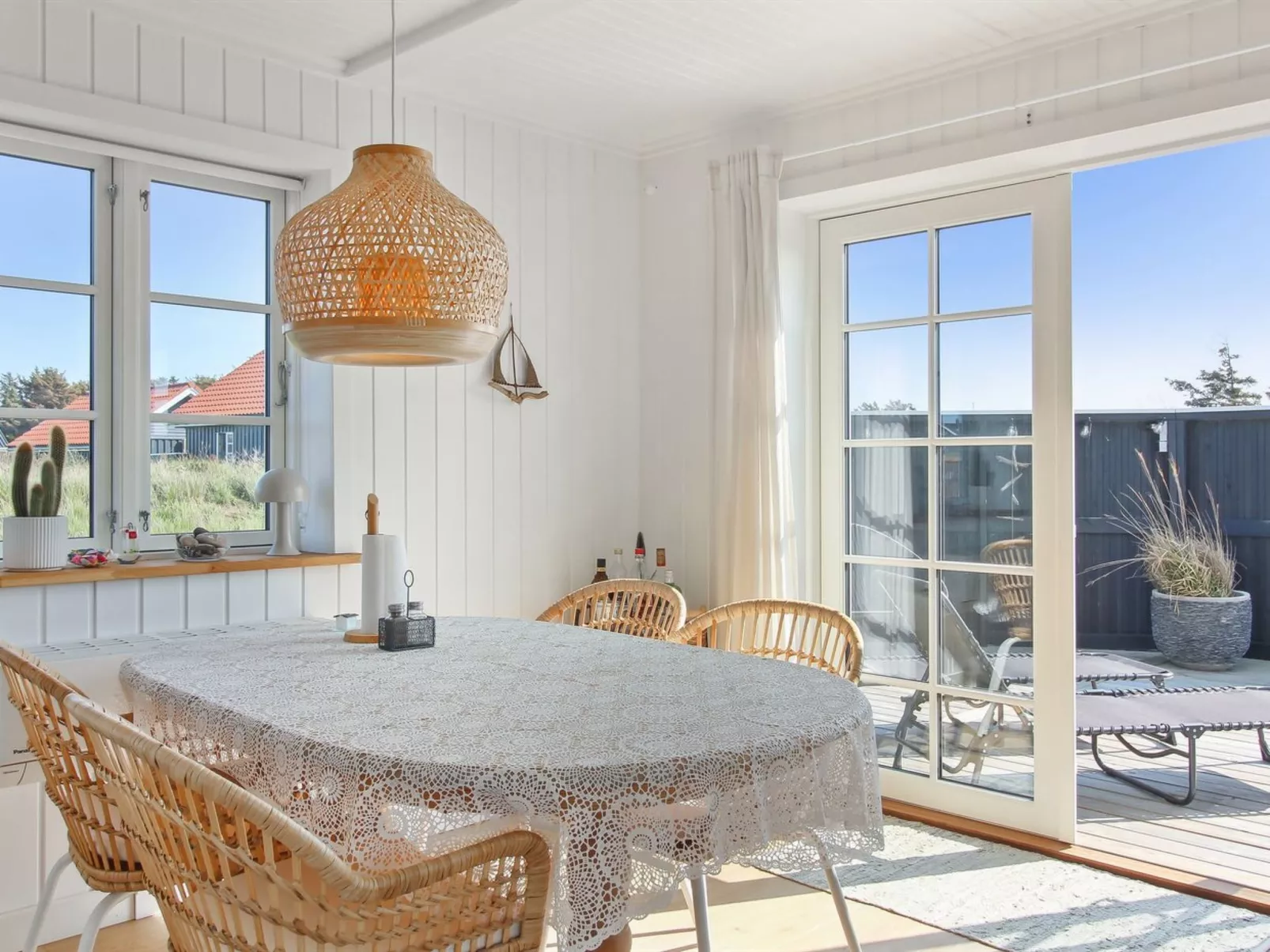 "Sanni" - 225m from the sea-Binnen