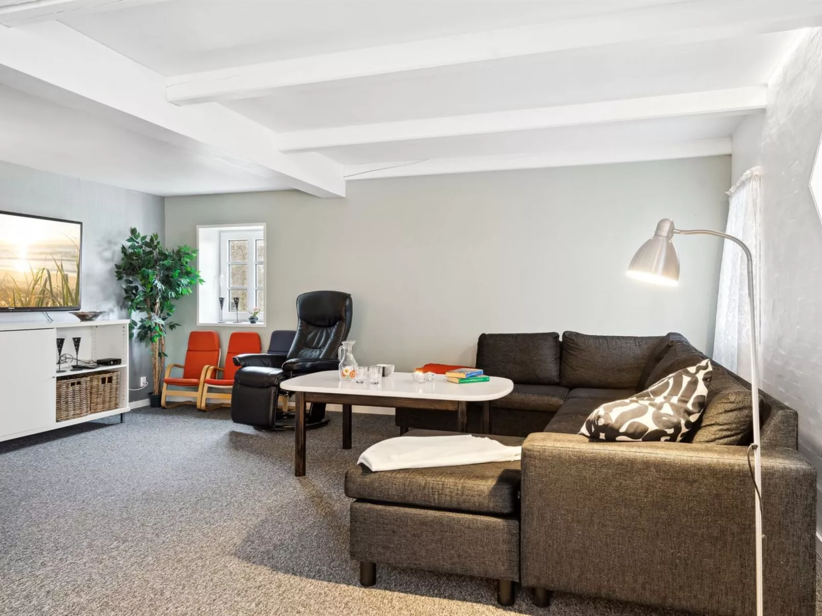 "Eliane" - 1.8km from the sea-Binnen